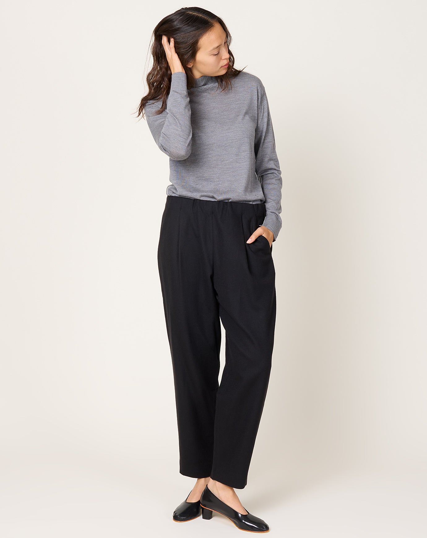 evam eva Wool Tuck Pants in Sumi