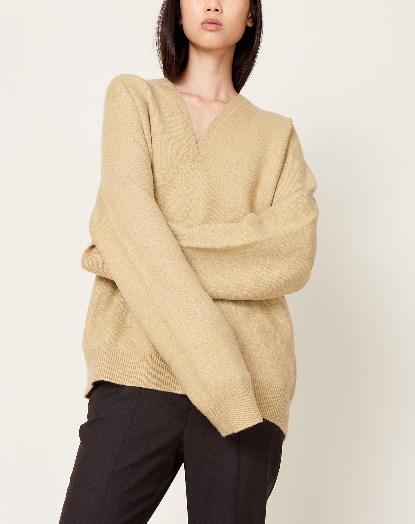 Frenckenberger Big Felted V-neck Sweater in Beige