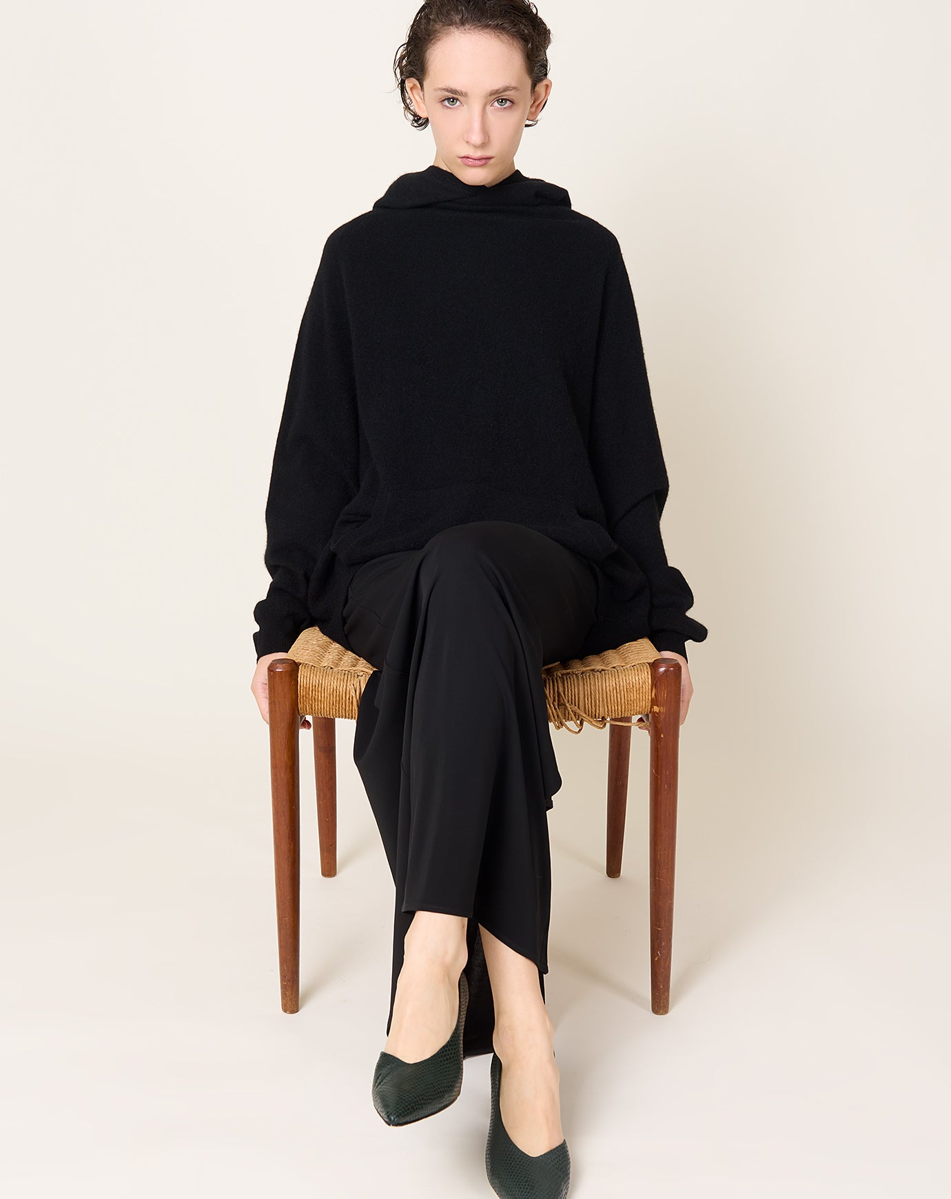 Frenckenberger Hooded Mono in Black