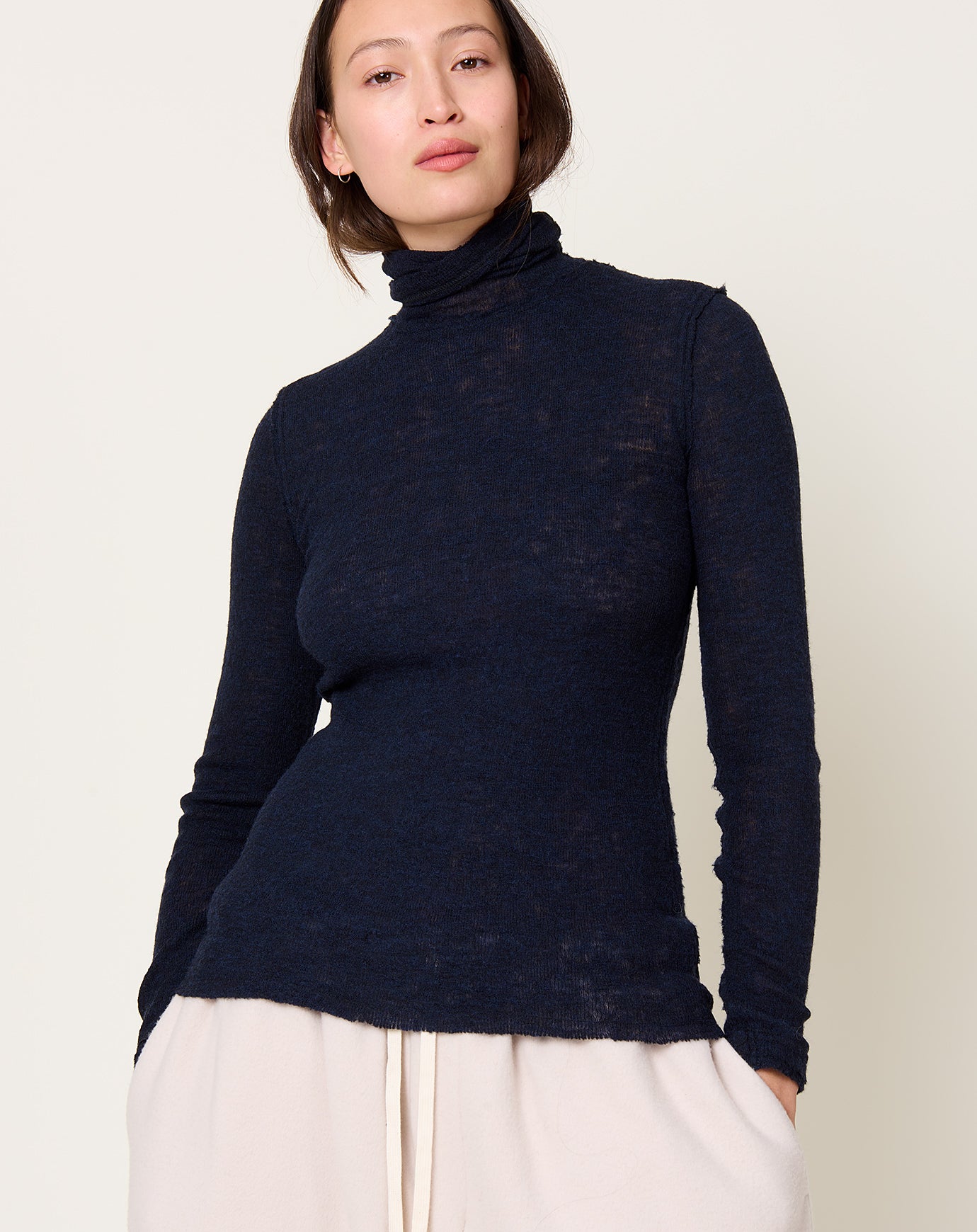 Guðrun & Guðrun Bjørk High Neck in Navy
