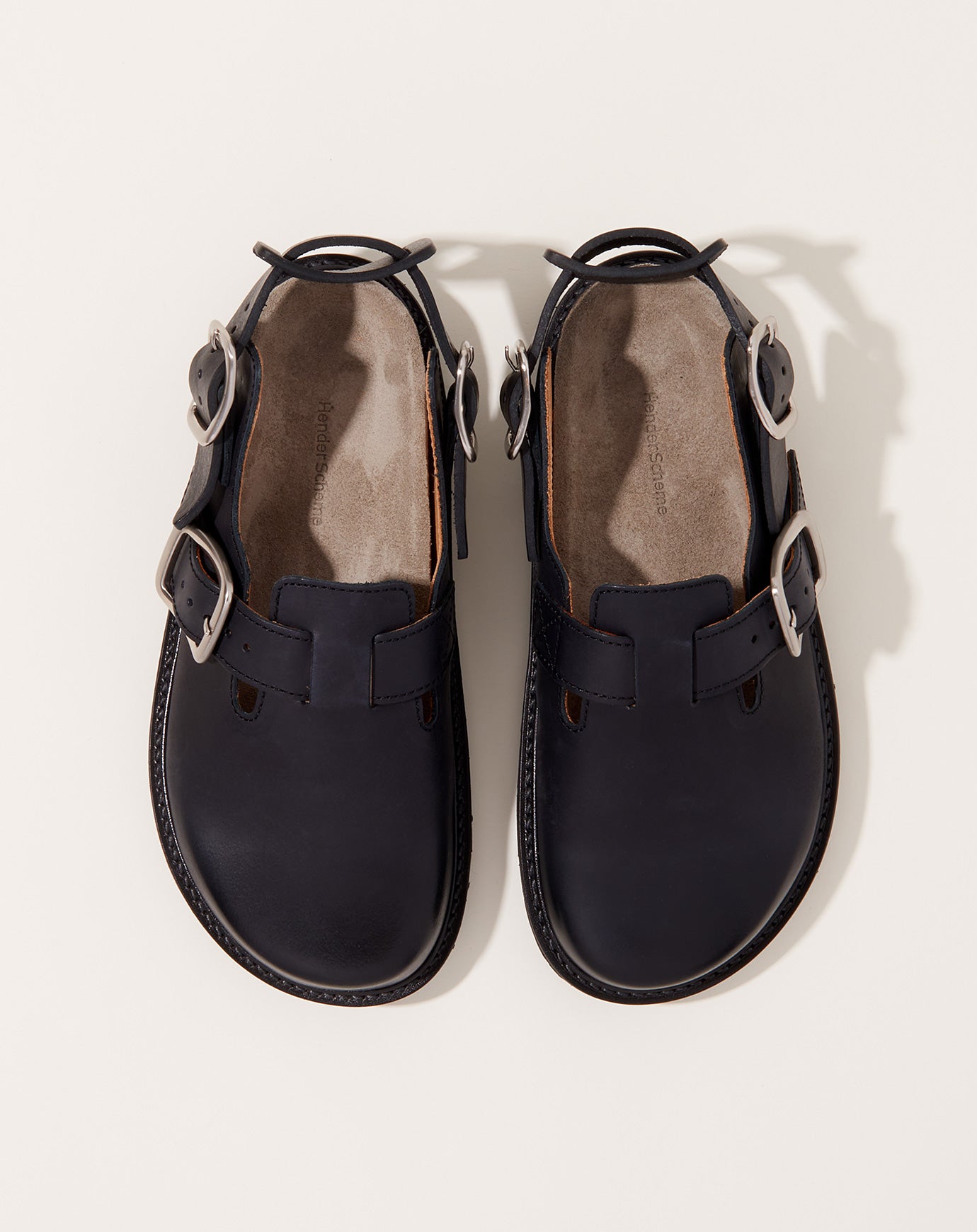 Hender Scheme Chameleon Crog in Black