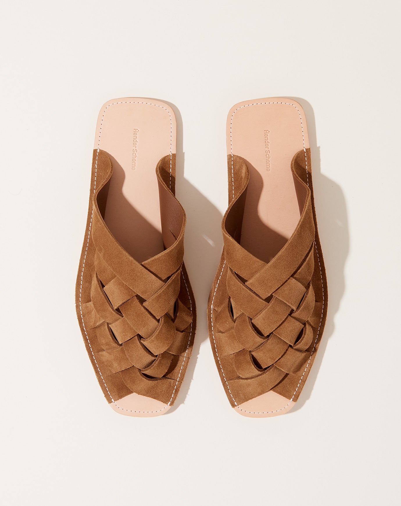 Hender Scheme Crossed Slipper in Brown