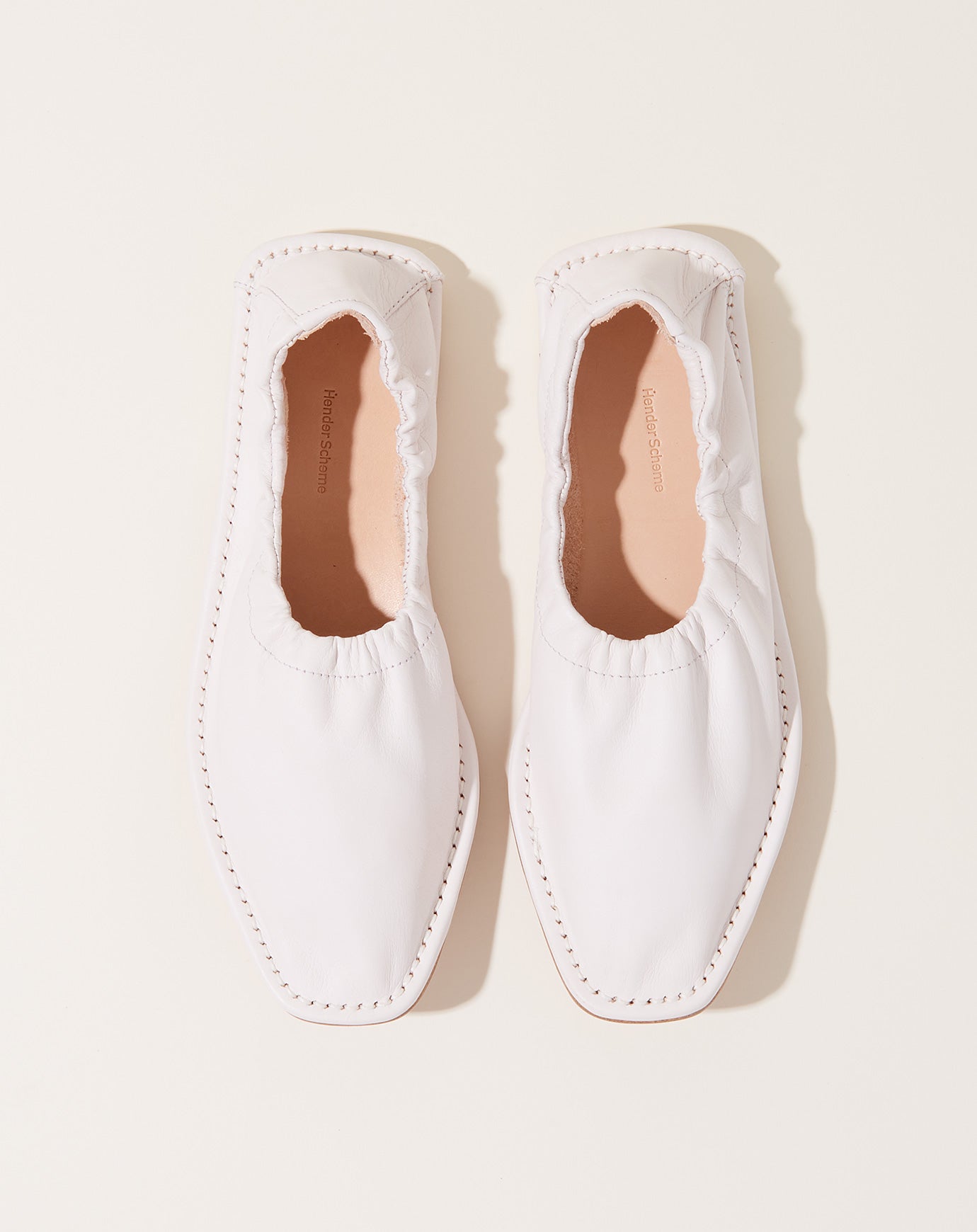 Hender Scheme Flat Ballet in White