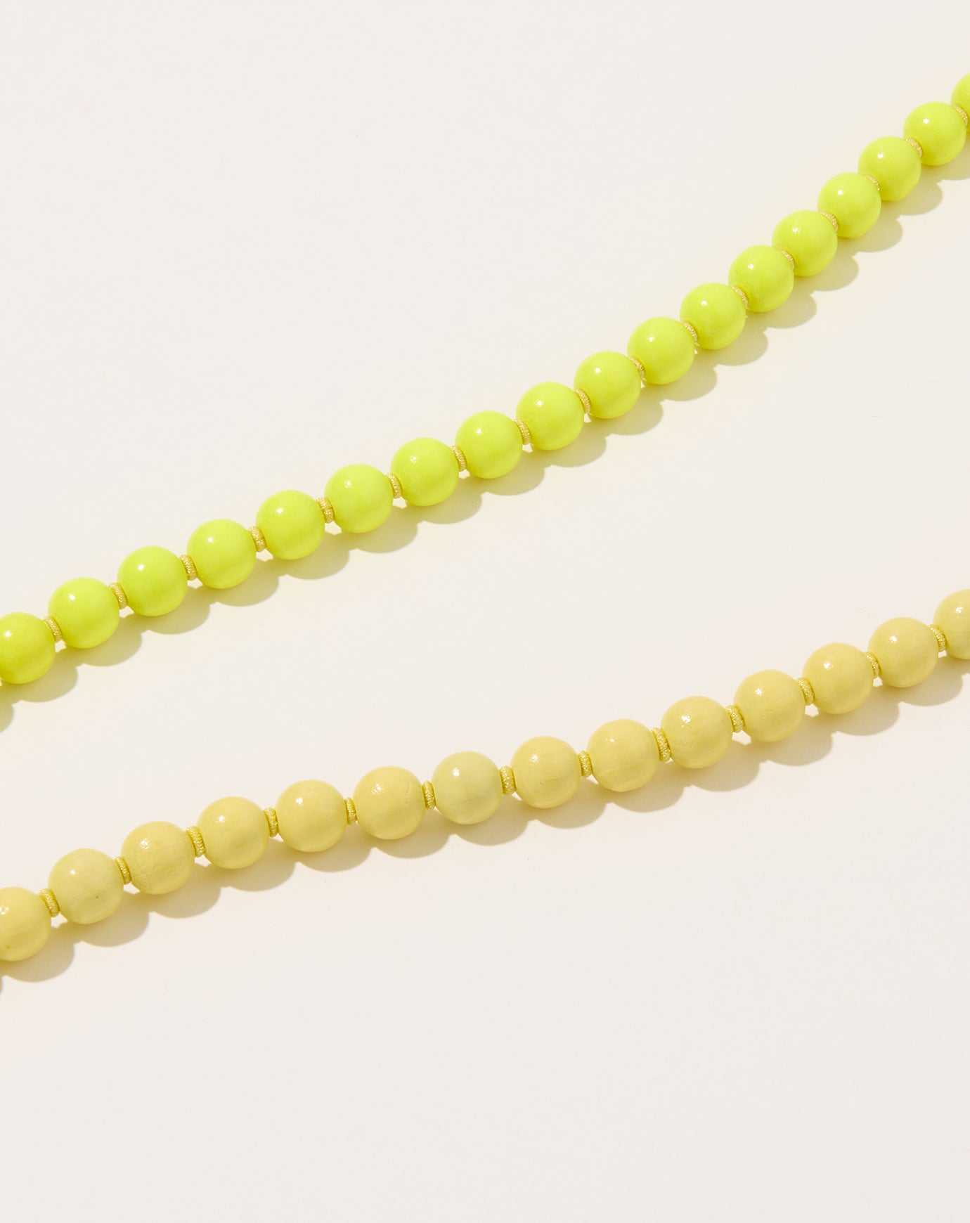 Ina Seifart Handykette iPhone Necklace in Neon Yellow and Yellow on Yellow