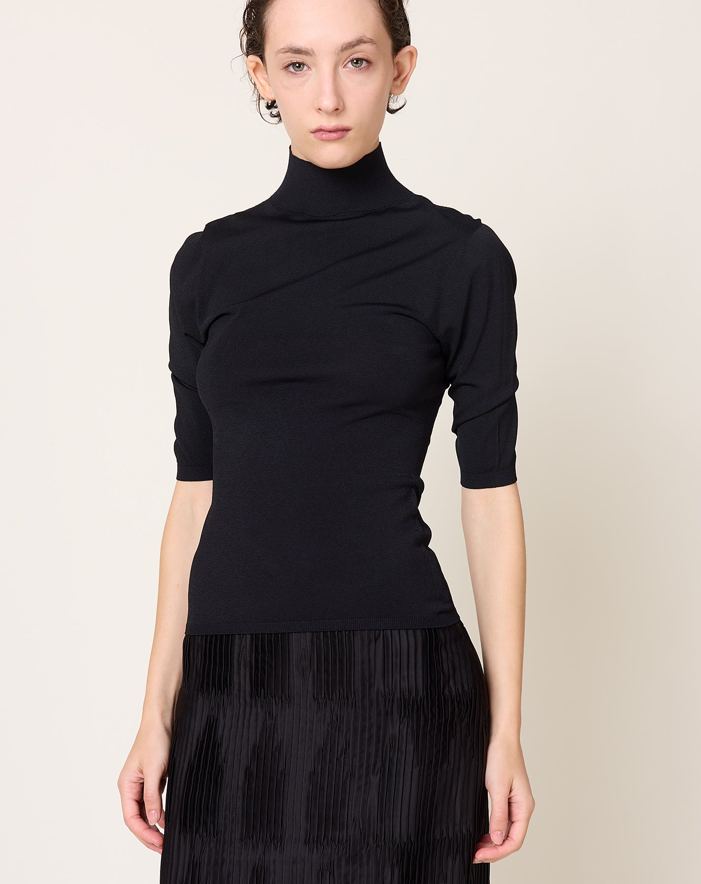 Kallmeyer Finn Short Sleeve Turtleneck in Black