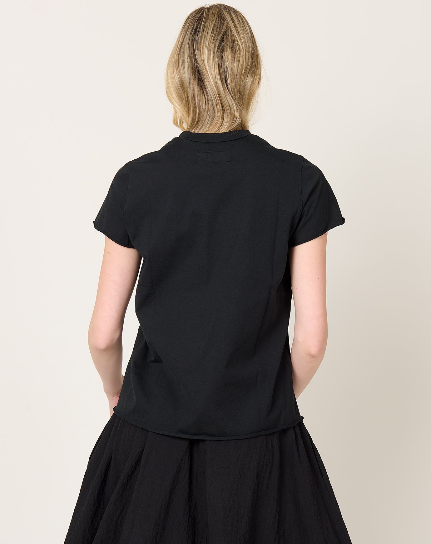 Labo.Art Rico Tee in Black