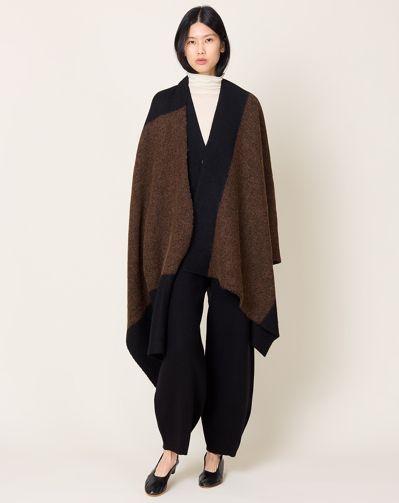 Lauren Manoogian Block Wrap Mantle in Rust Marl & Black