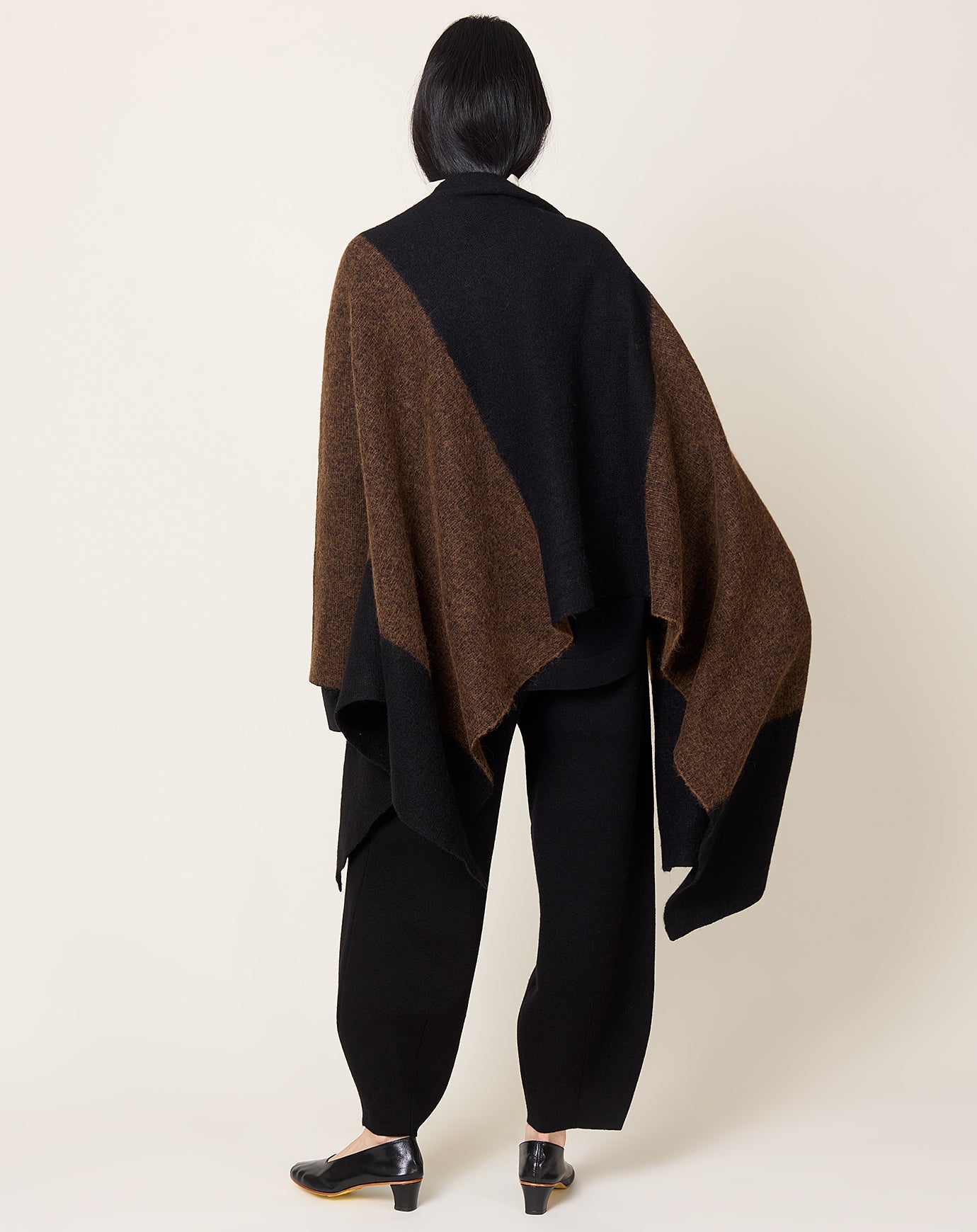 Lauren Manoogian Block Wrap Mantle in Rust Marl & Black