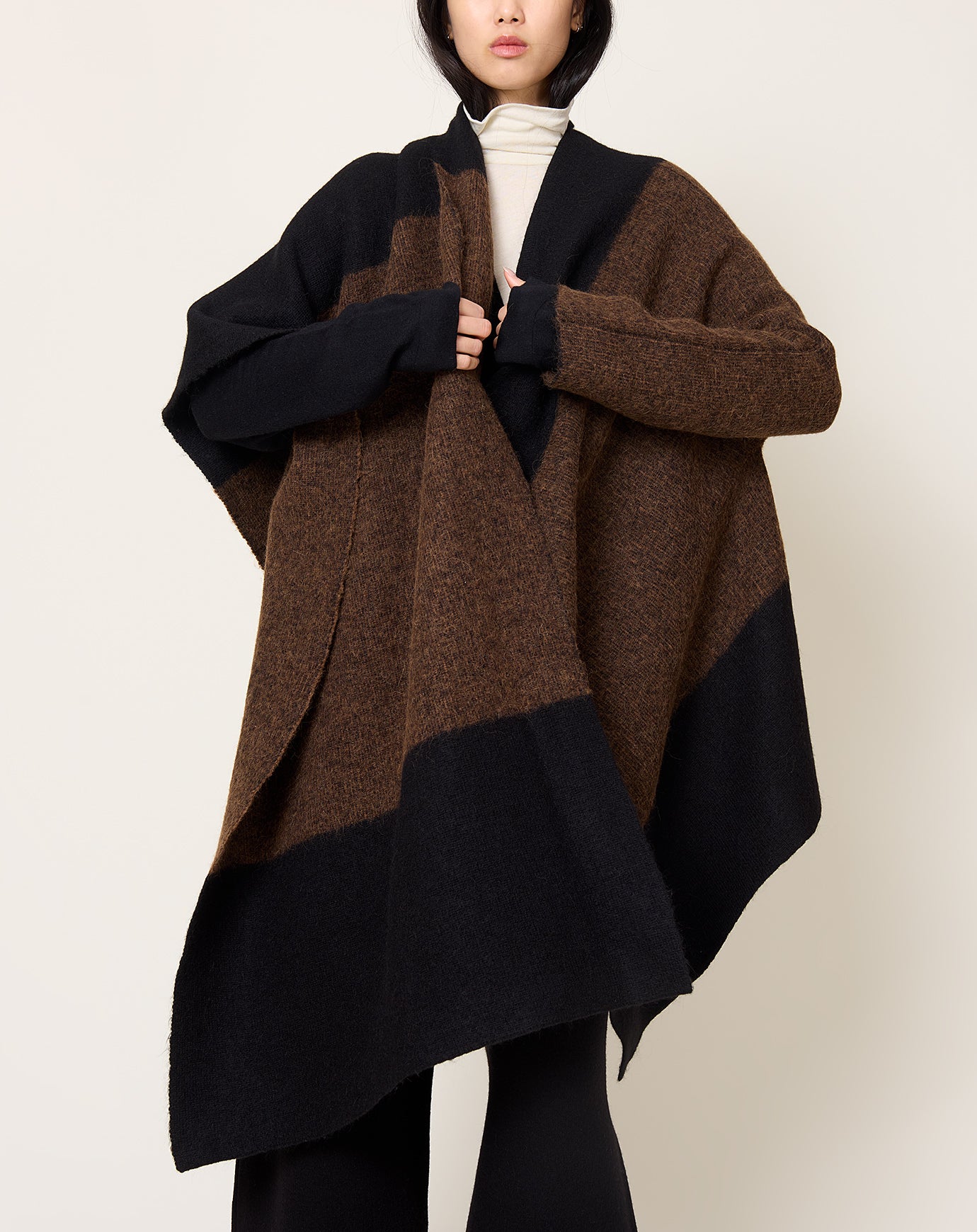 Lauren Manoogian Block Wrap Mantle in Rust Marl & Black