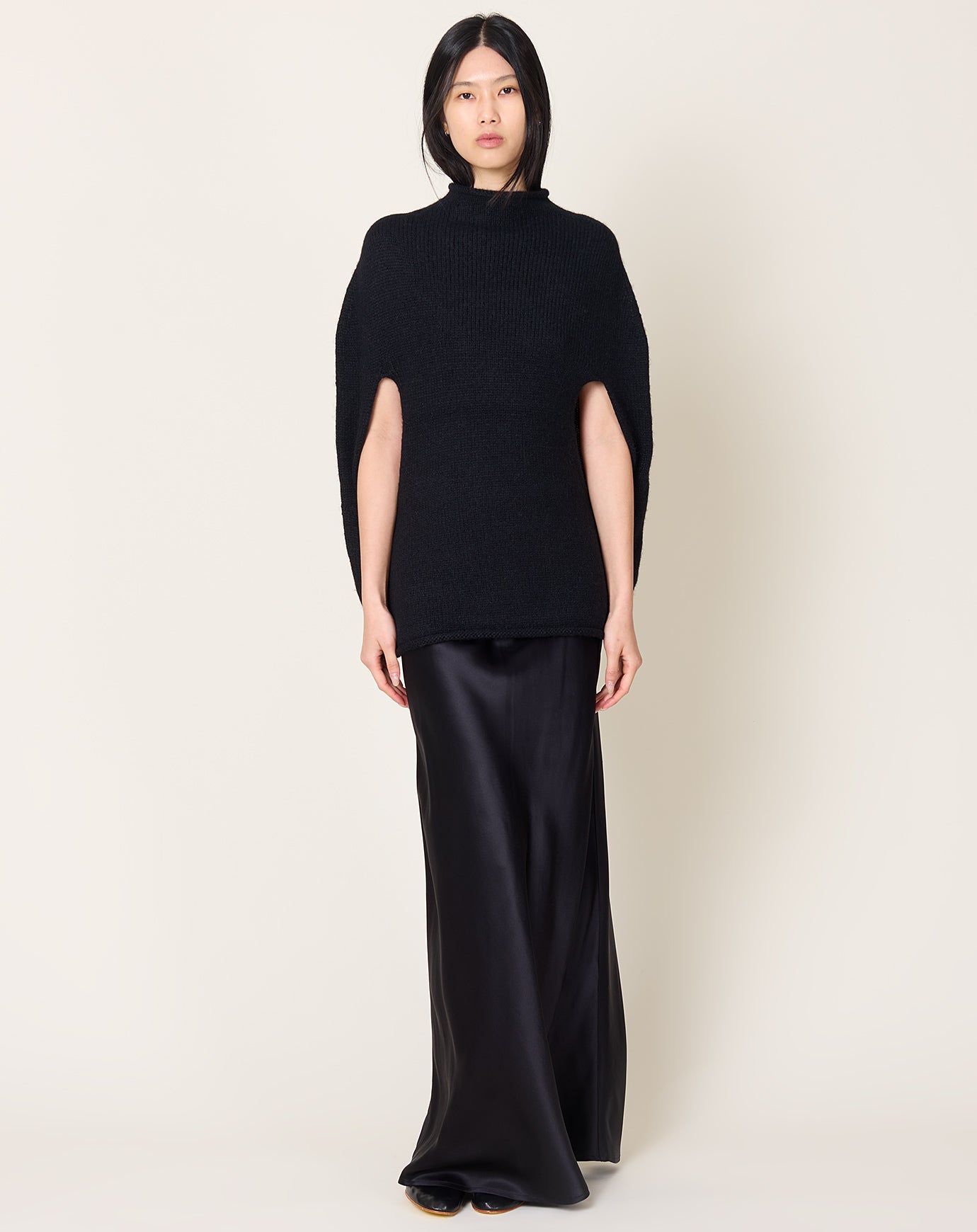 Lauren Manoogian Bottle Cape in Black