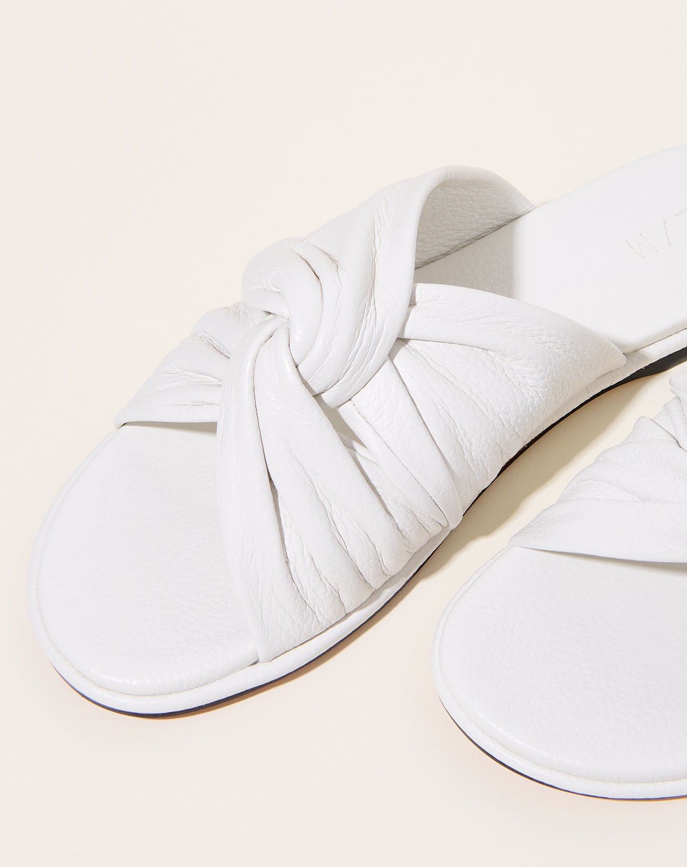 Lauren Manoogian Twist Slide in White