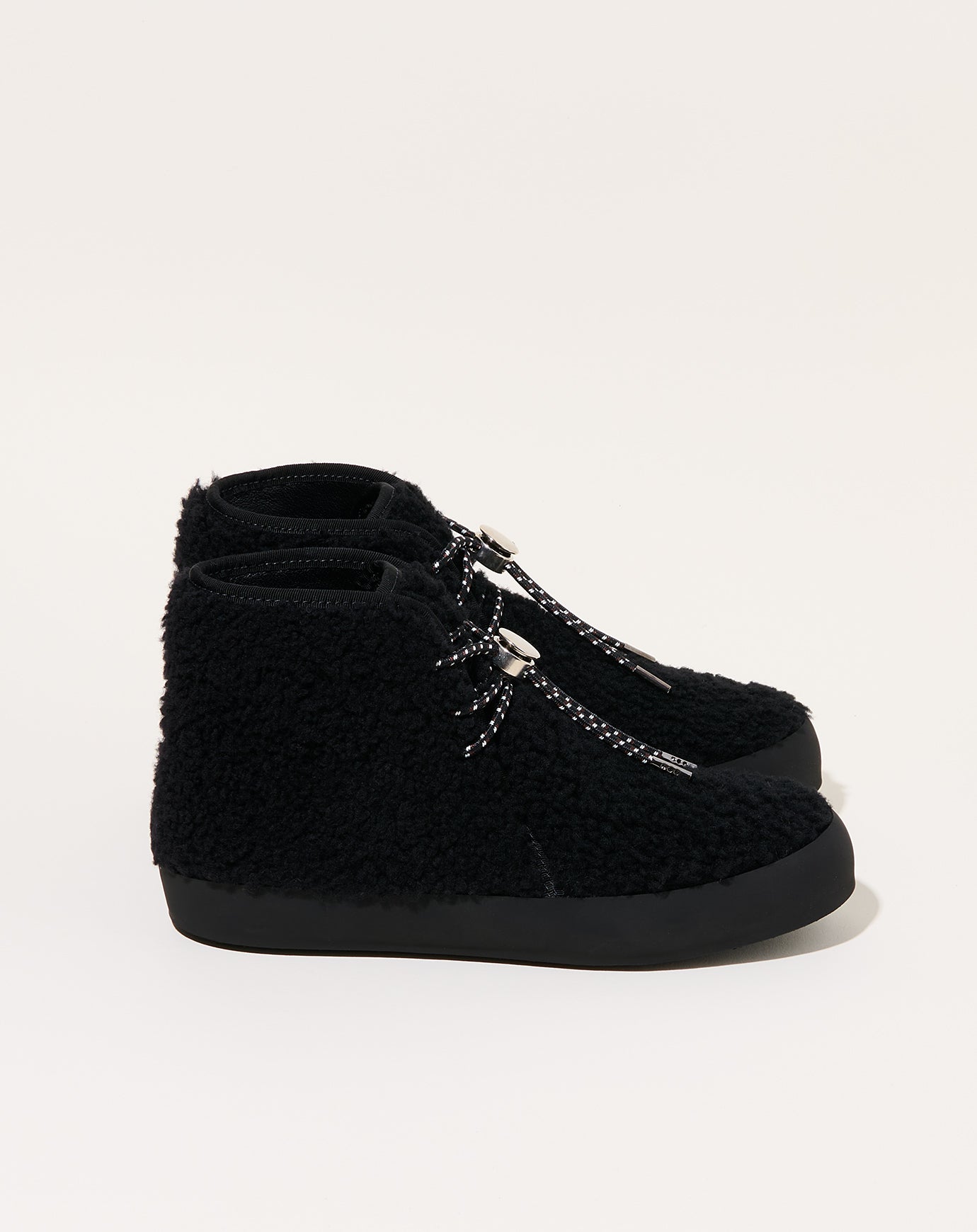 Le Monde Béryl Desert Shearling Boot in Black