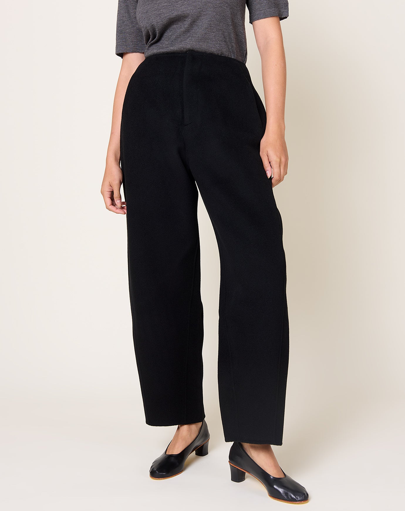 Lisa Yang Doublé Barrel Trousers in Black