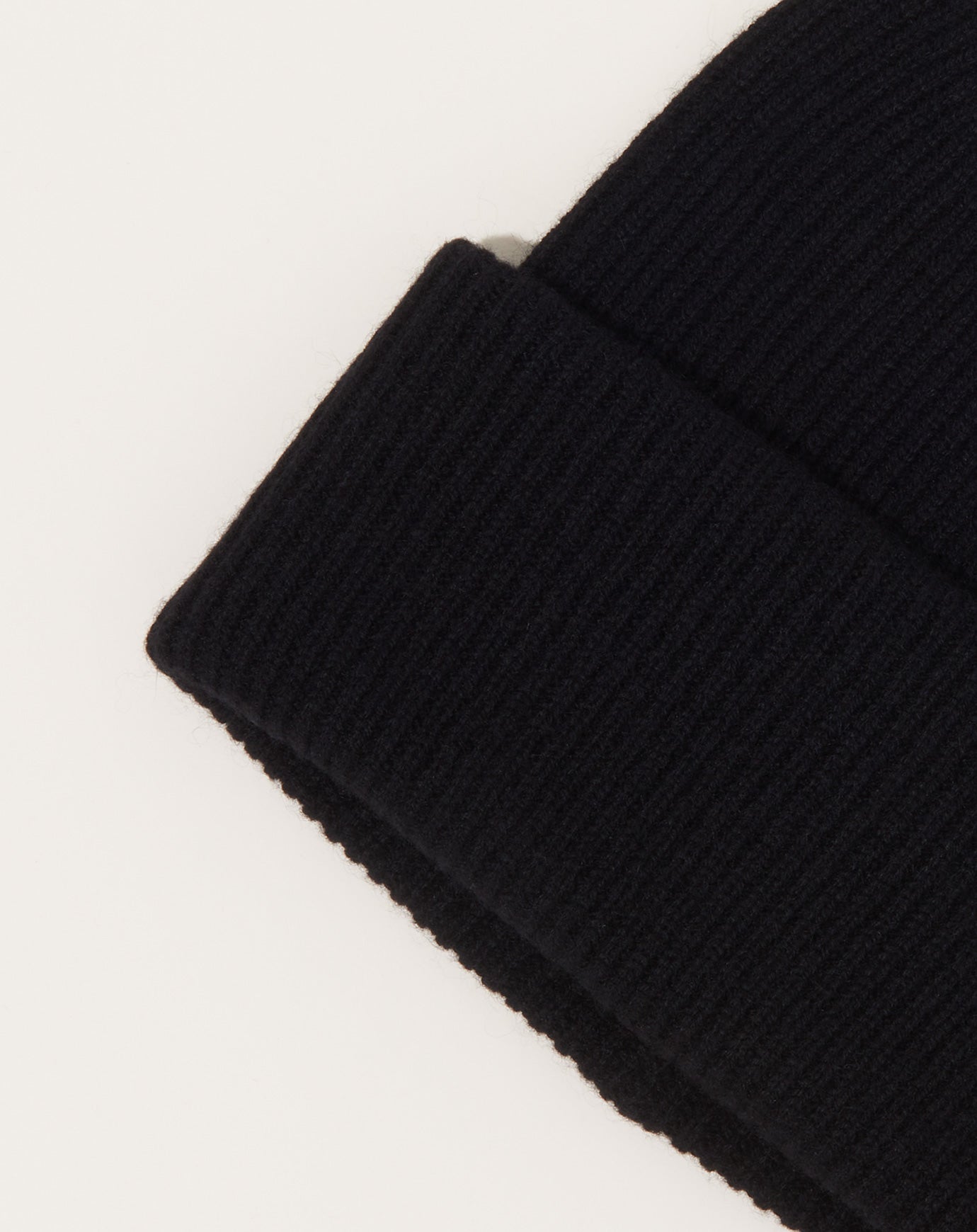 Lisa Yang Stockholm Beanie in Black