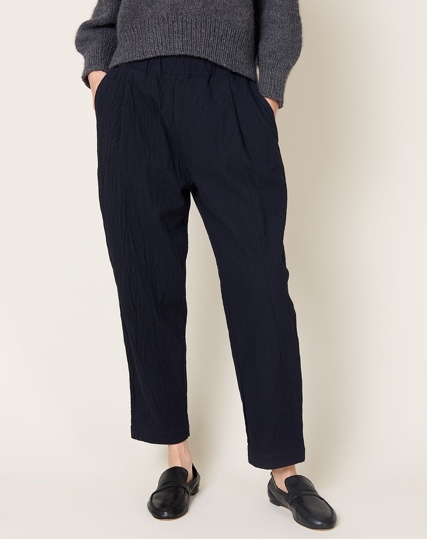 Makie Kairi Simple Pants in Black