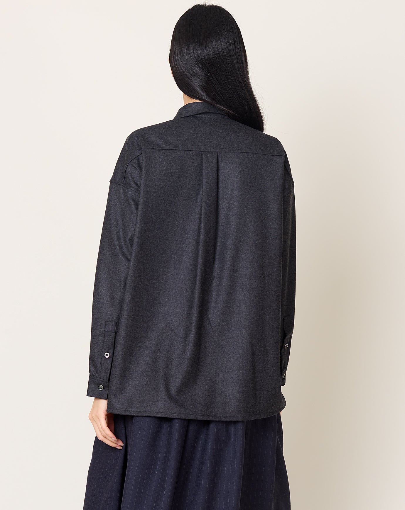 Makie Windsor Simple Shirt in Grey Wool