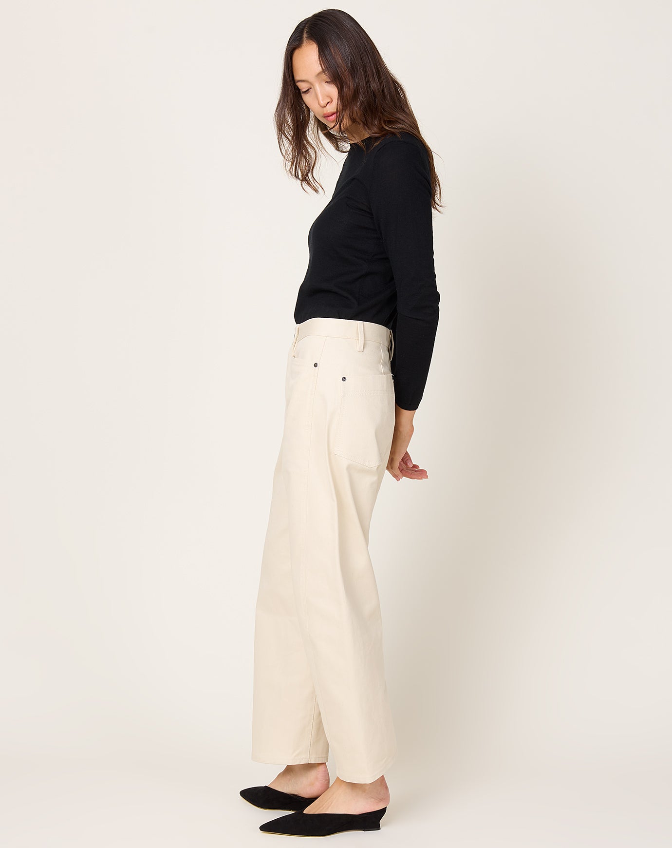 Maria McManus Bow Leg Cropped Jean in Ecru