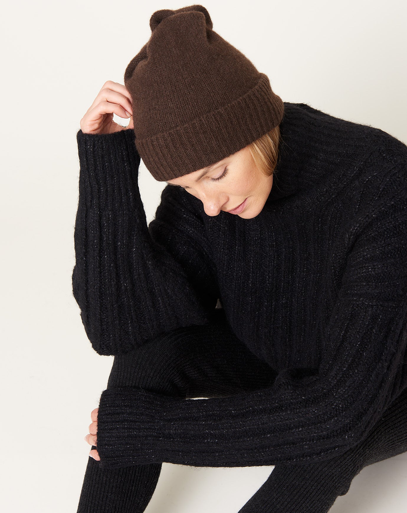 Mature Ha Pleats Yak Knit Cap in Brown