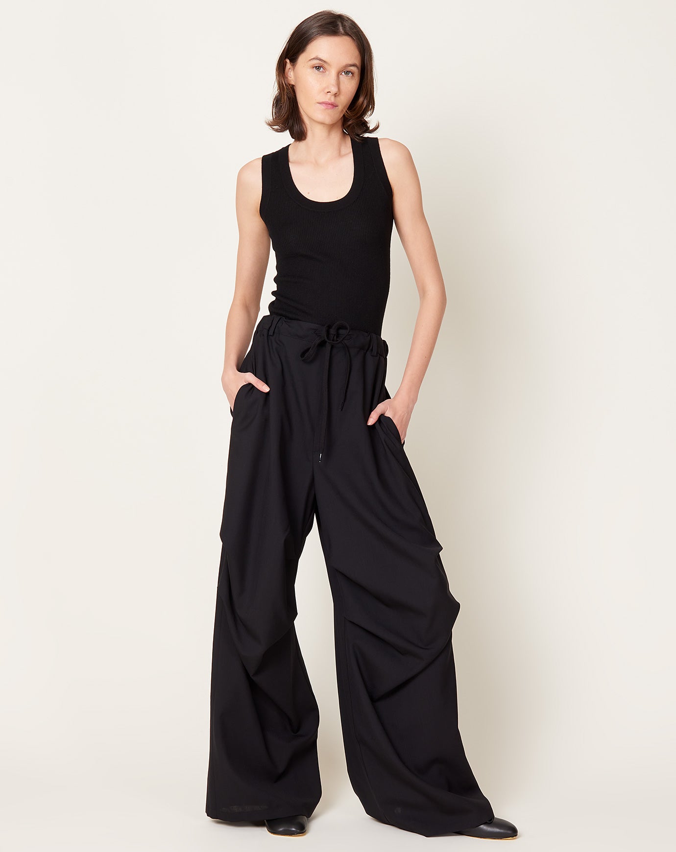 MM6 Pleat Knee Trouser in Black