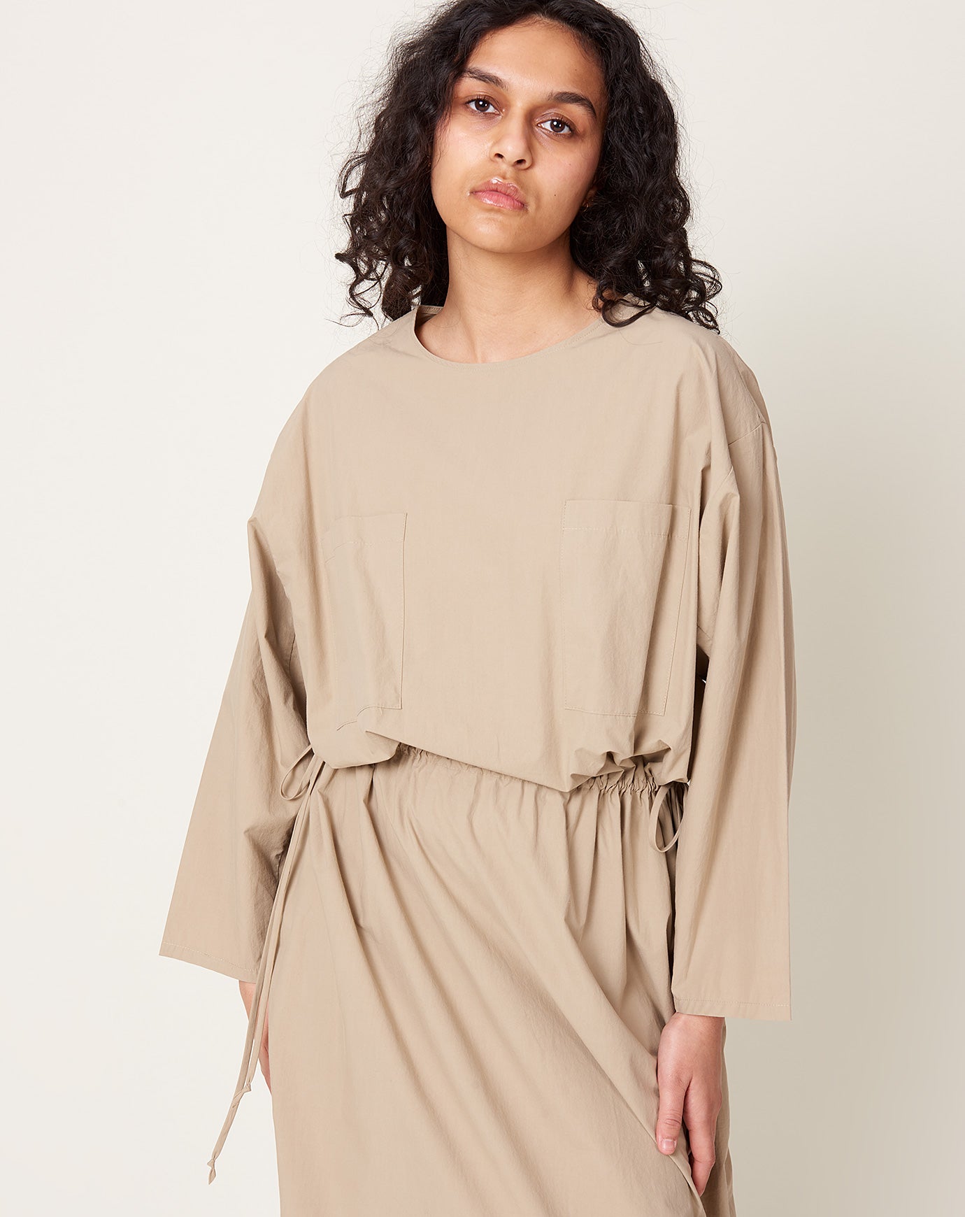 Modern Weaving Drawstring Slouch Pocket Dress in Taupe