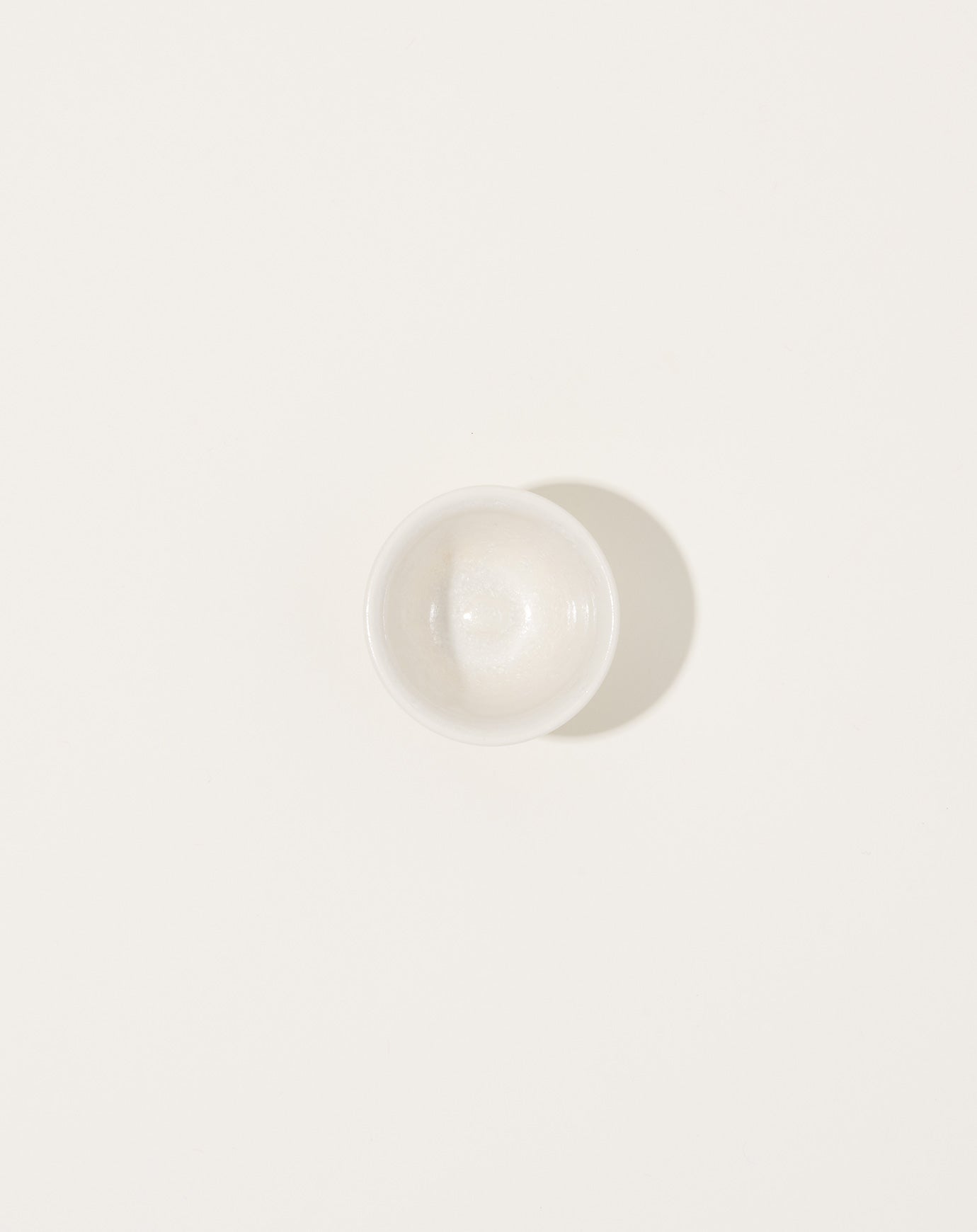 Monohanako Fluted Sake Cup in White