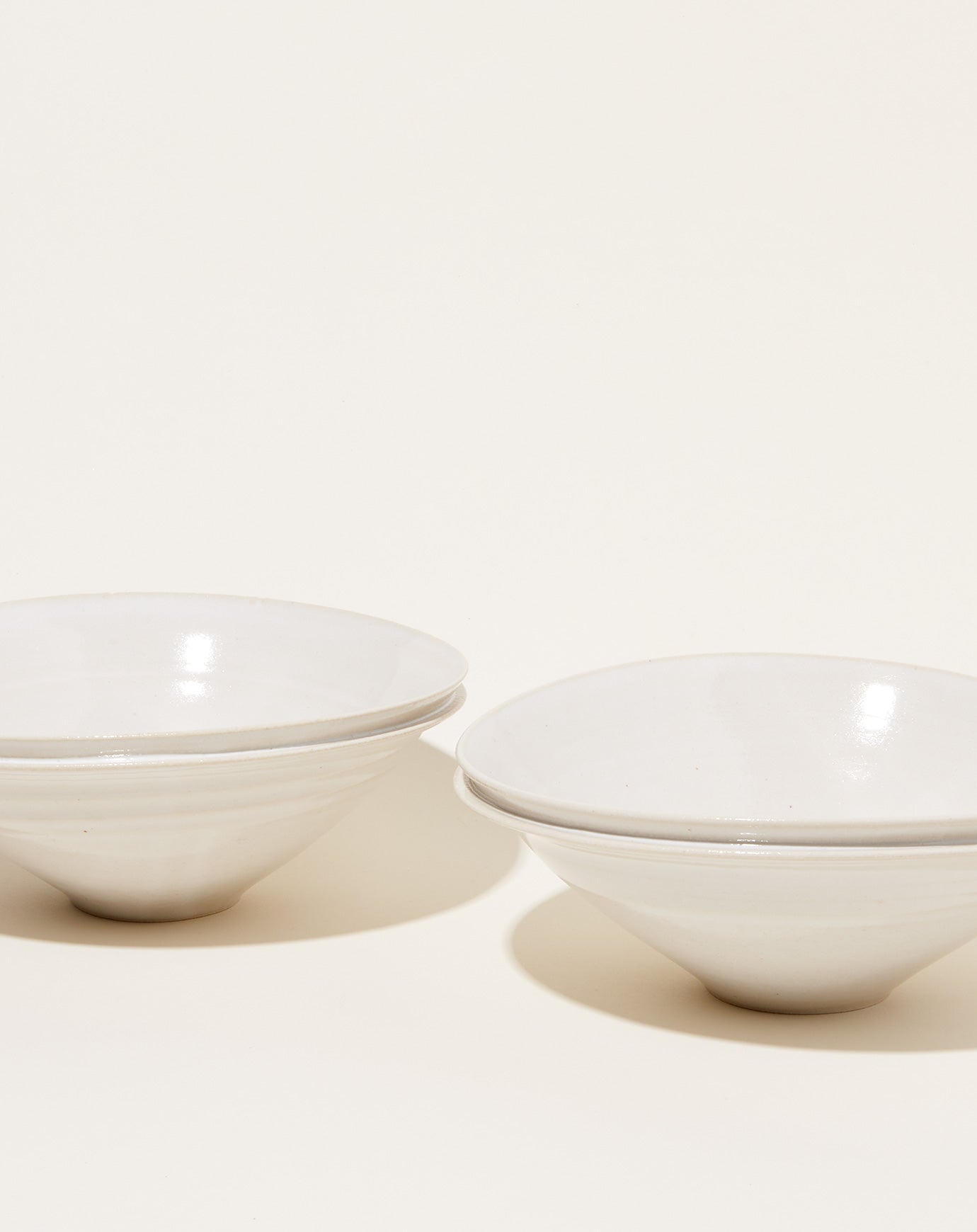 Monohanako Large Double Lip Bowl in White