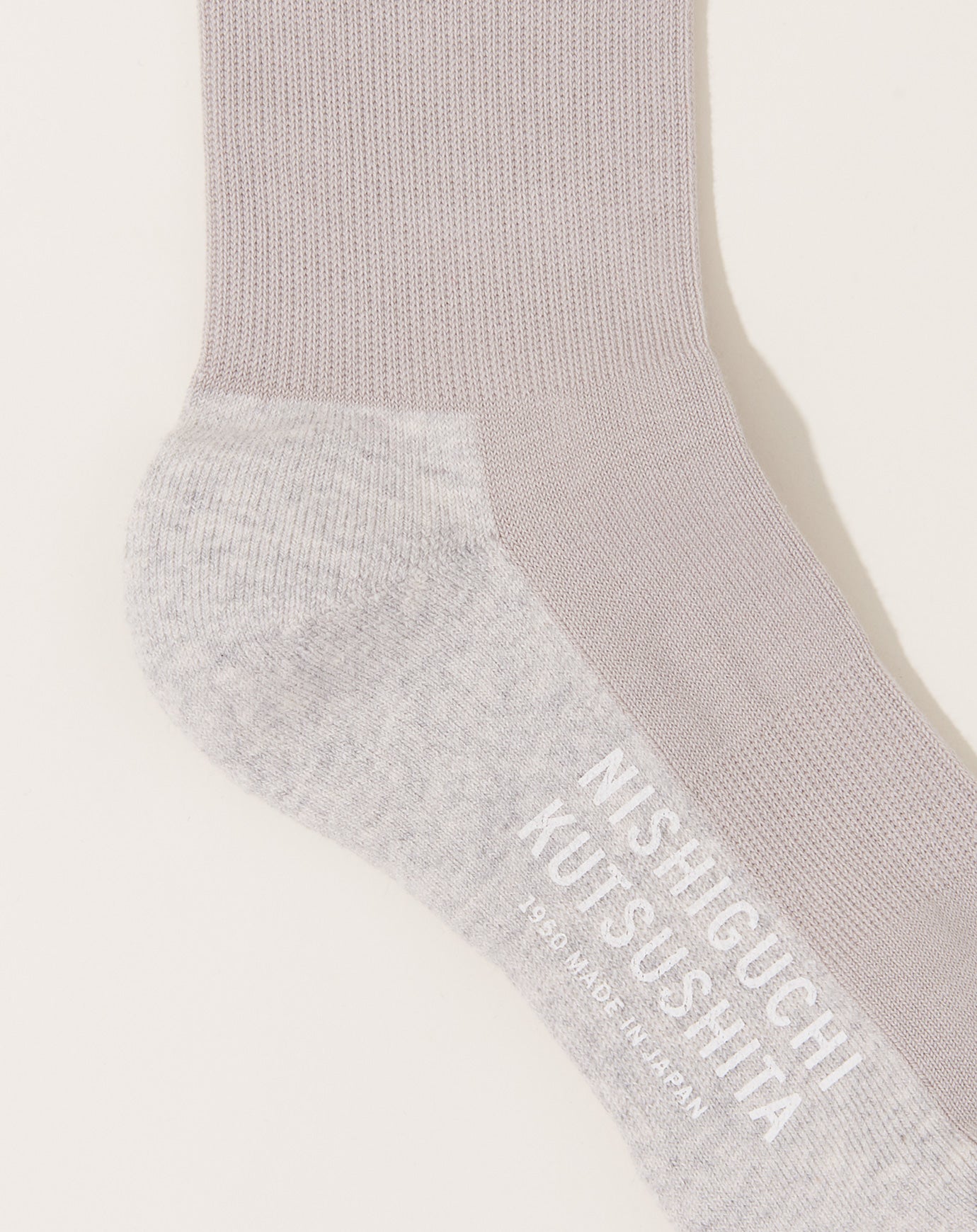 Nishiguchi Kutsushita Cotton Cashmere Walk Socks in Light Grey