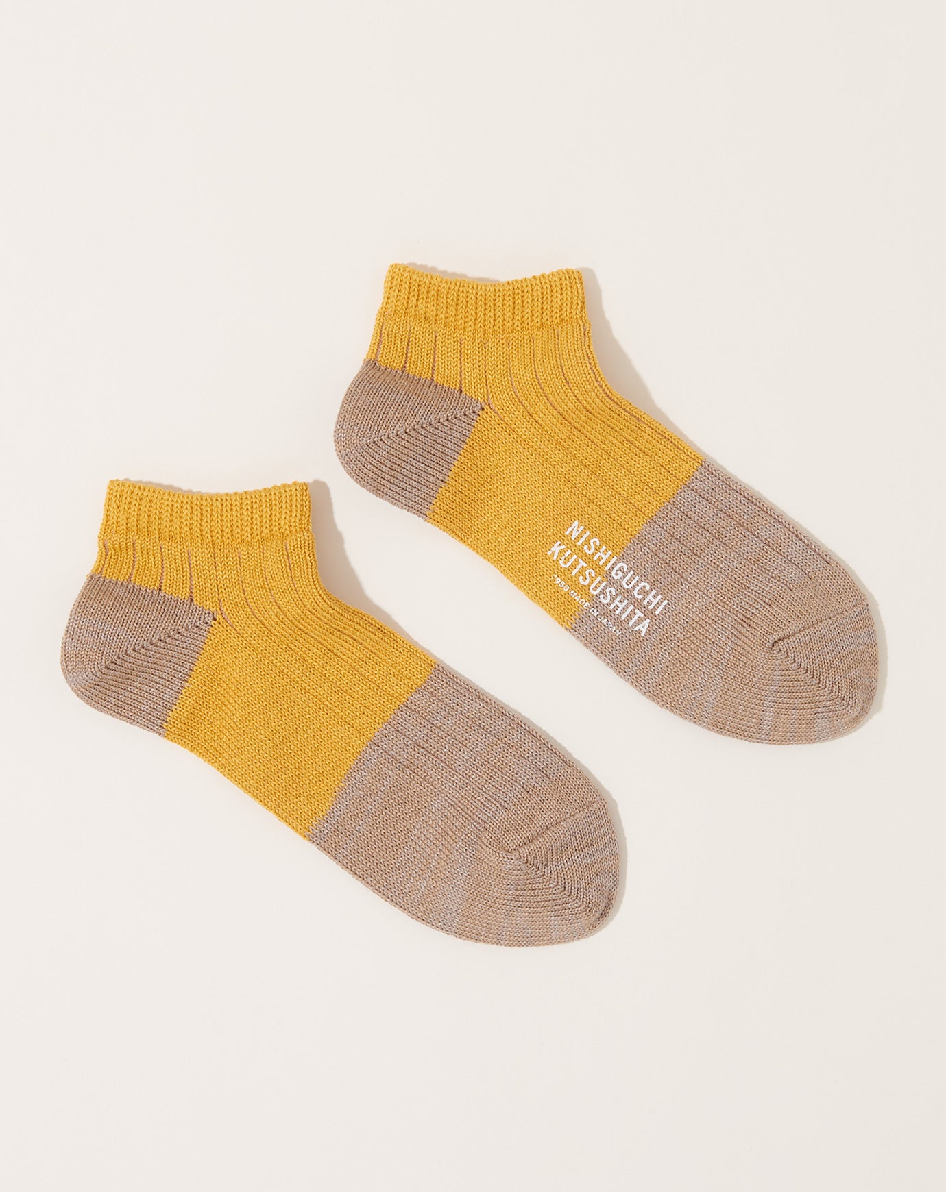 Nishiguchi Kutsushita Linen Cotton Anklet in Yellow