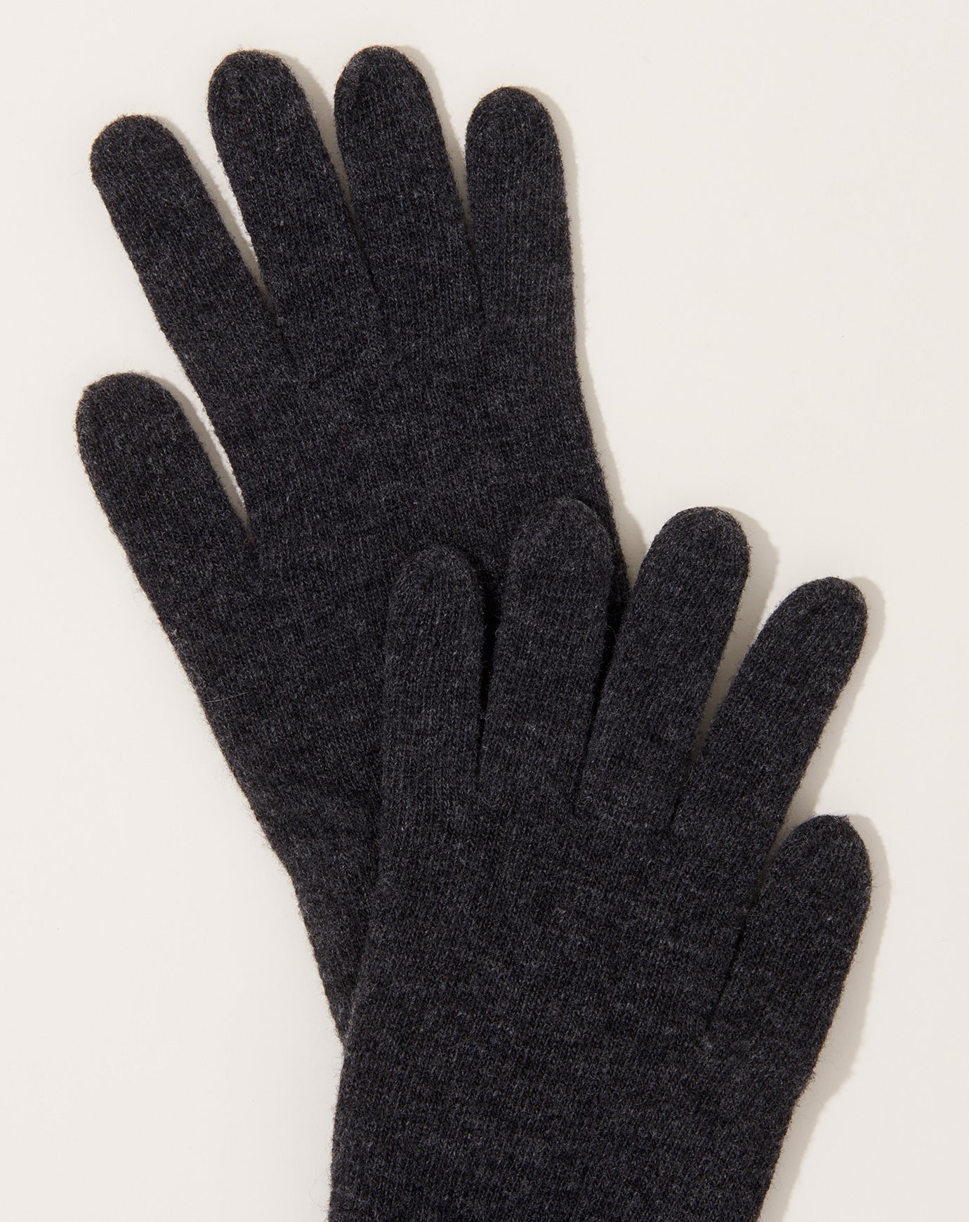 Nishiguchi Kutsushita Merino Wool Gloves in Charcoal