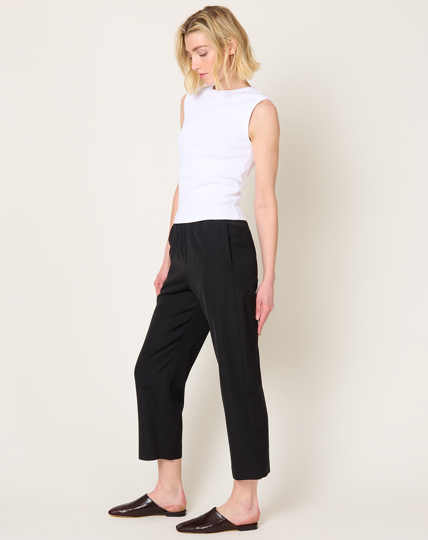 Cropped Wide Leg Trousers in Black