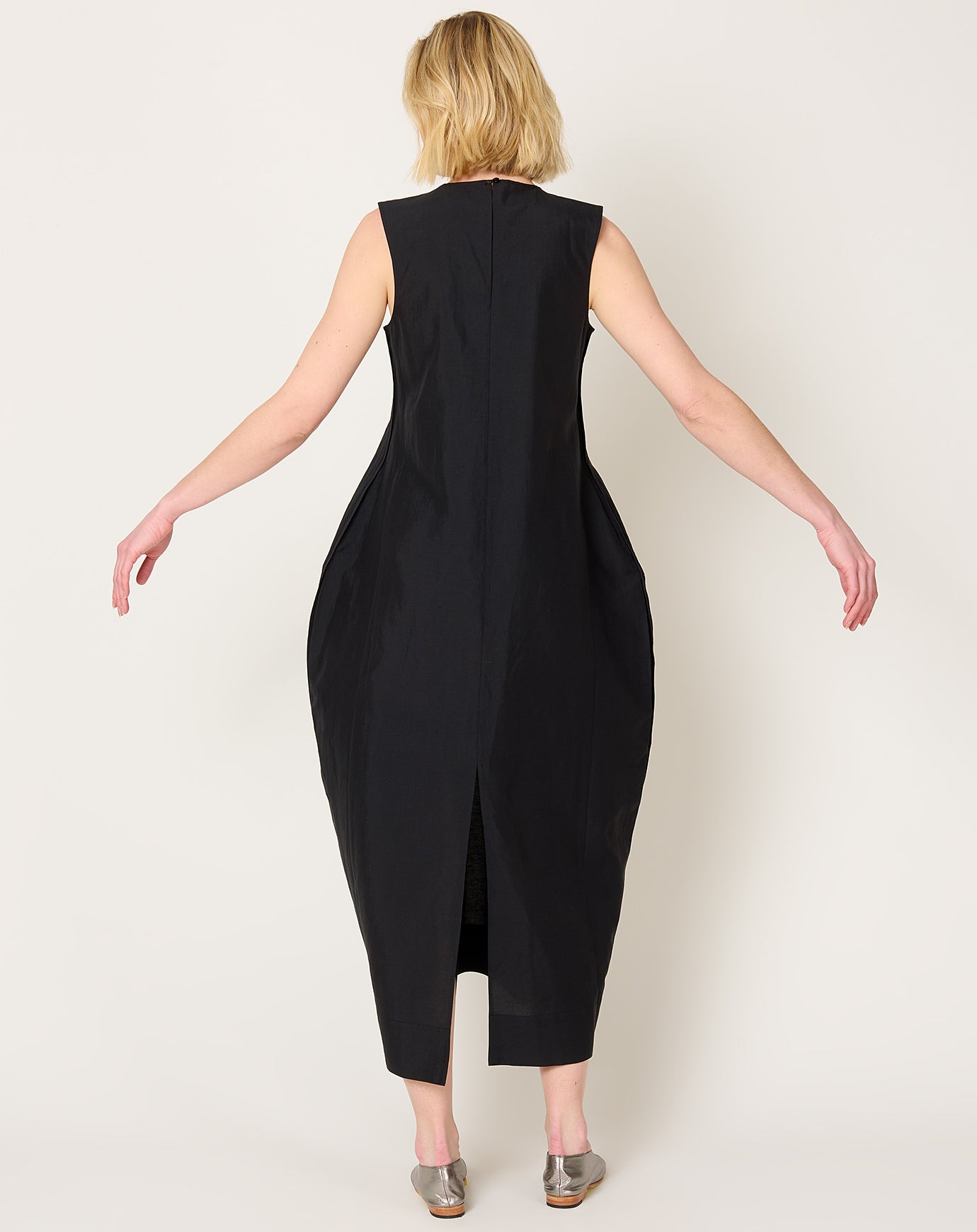 Róhe Hourglass Linen Silk Dress in Black