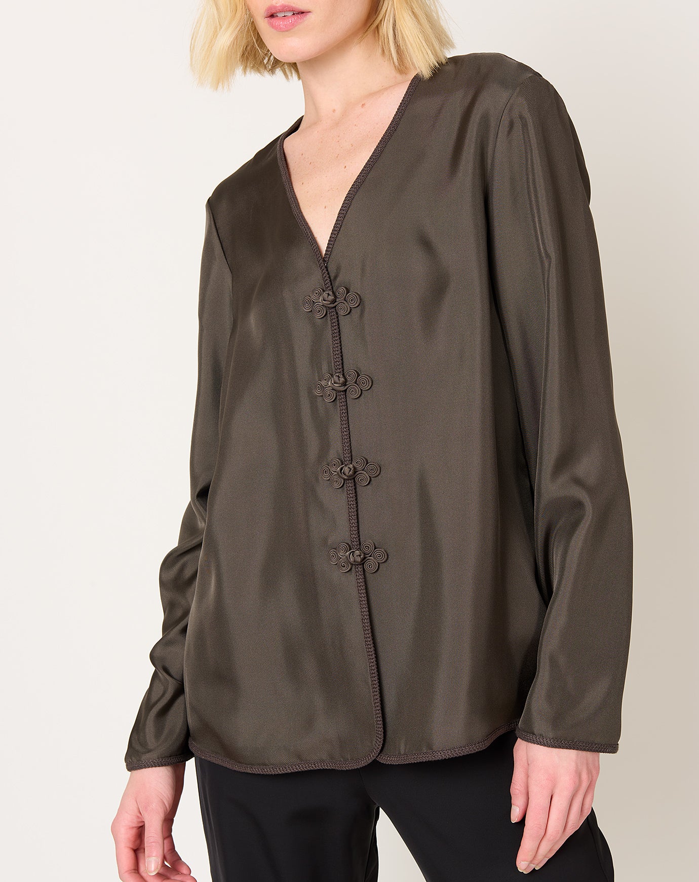 Róhe Pankou Closure Silk Top in Earth