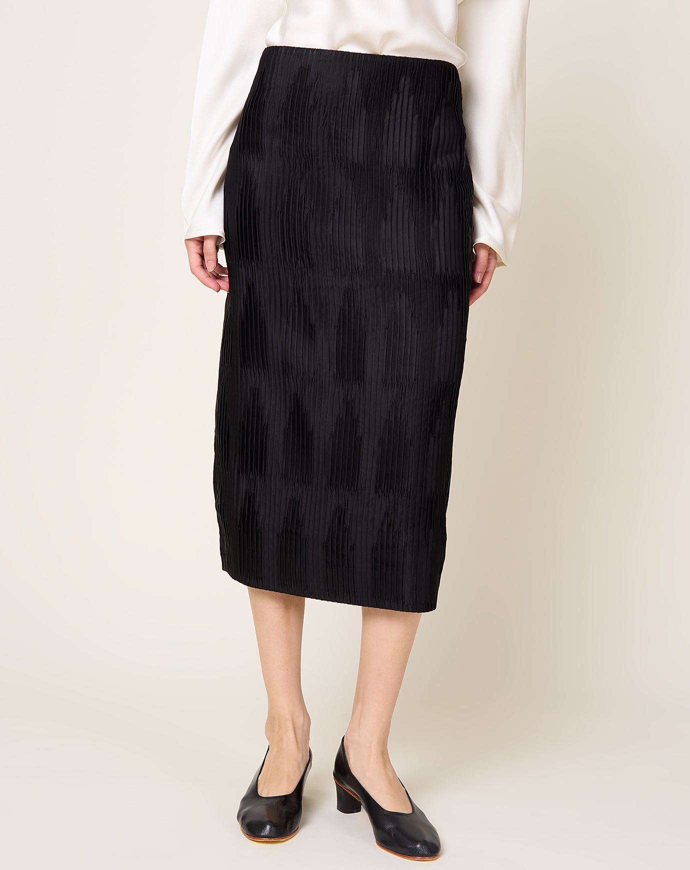 Róhe Plissé Satin Skirt in Black
