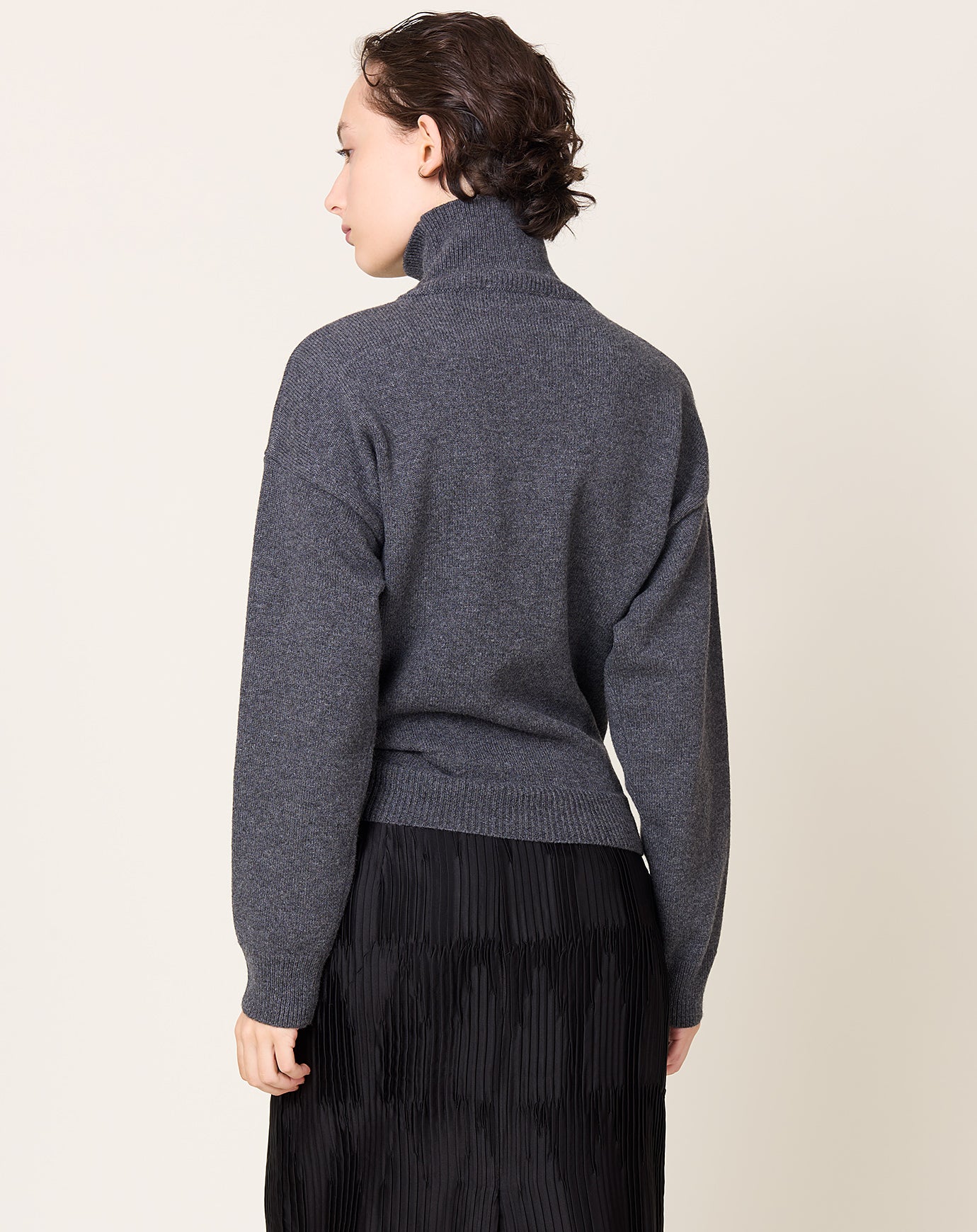 Róhe Sculptural Turtleneck in Dark Grey Melange