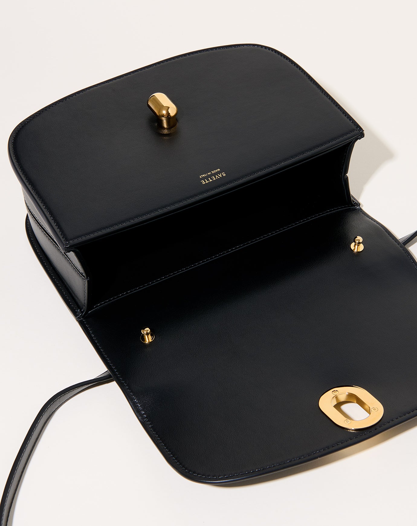 Savette Tondo 22 in Black