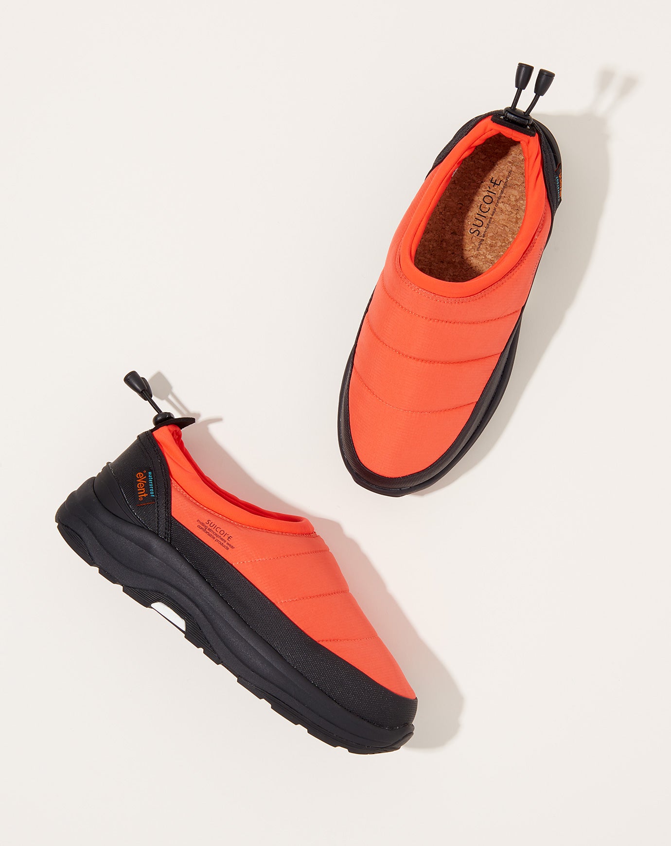 Suicoke PEPPER-mod-ev Shoe in Red & Black