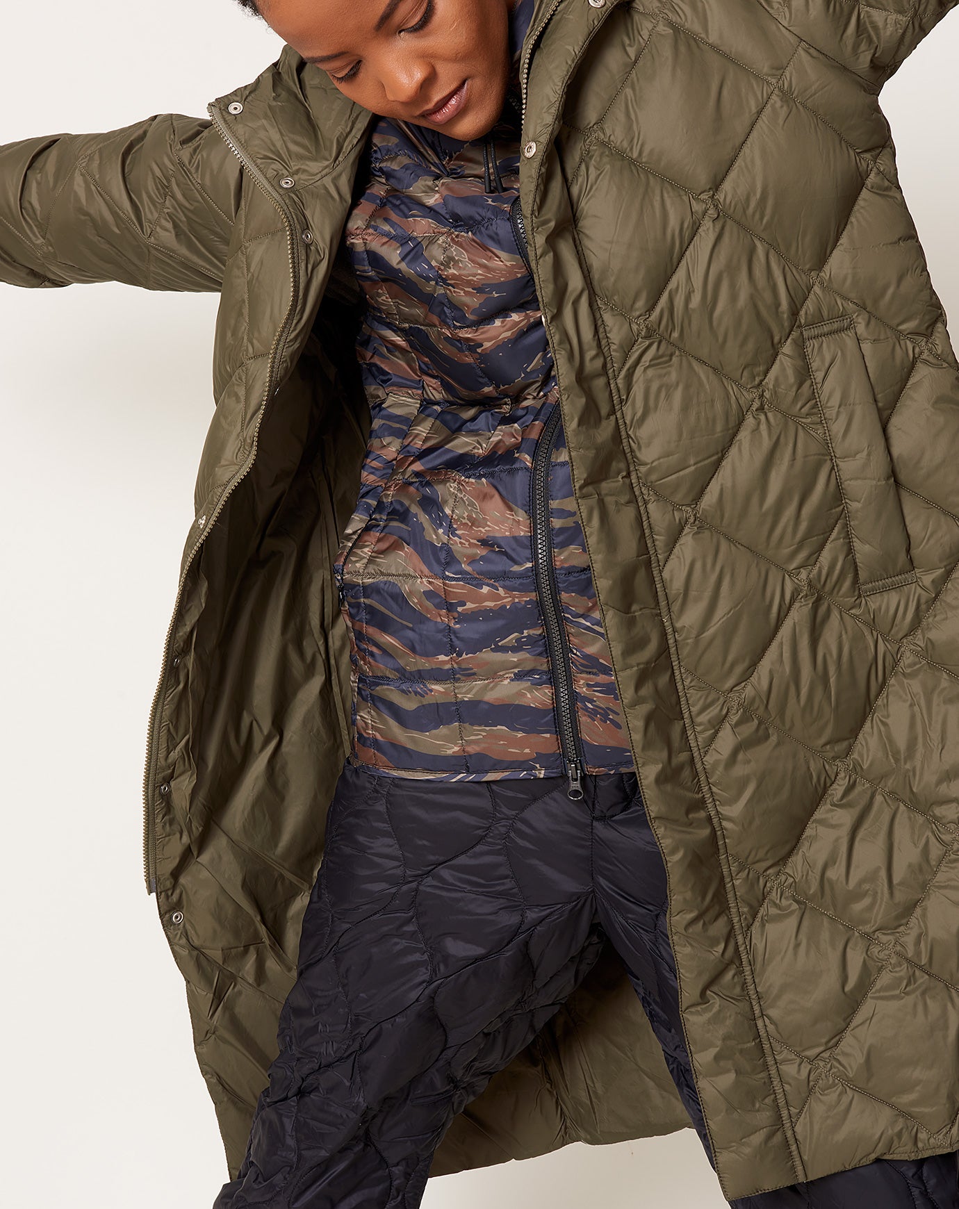 Taion Packable Hood Long Down Jacket in Olive