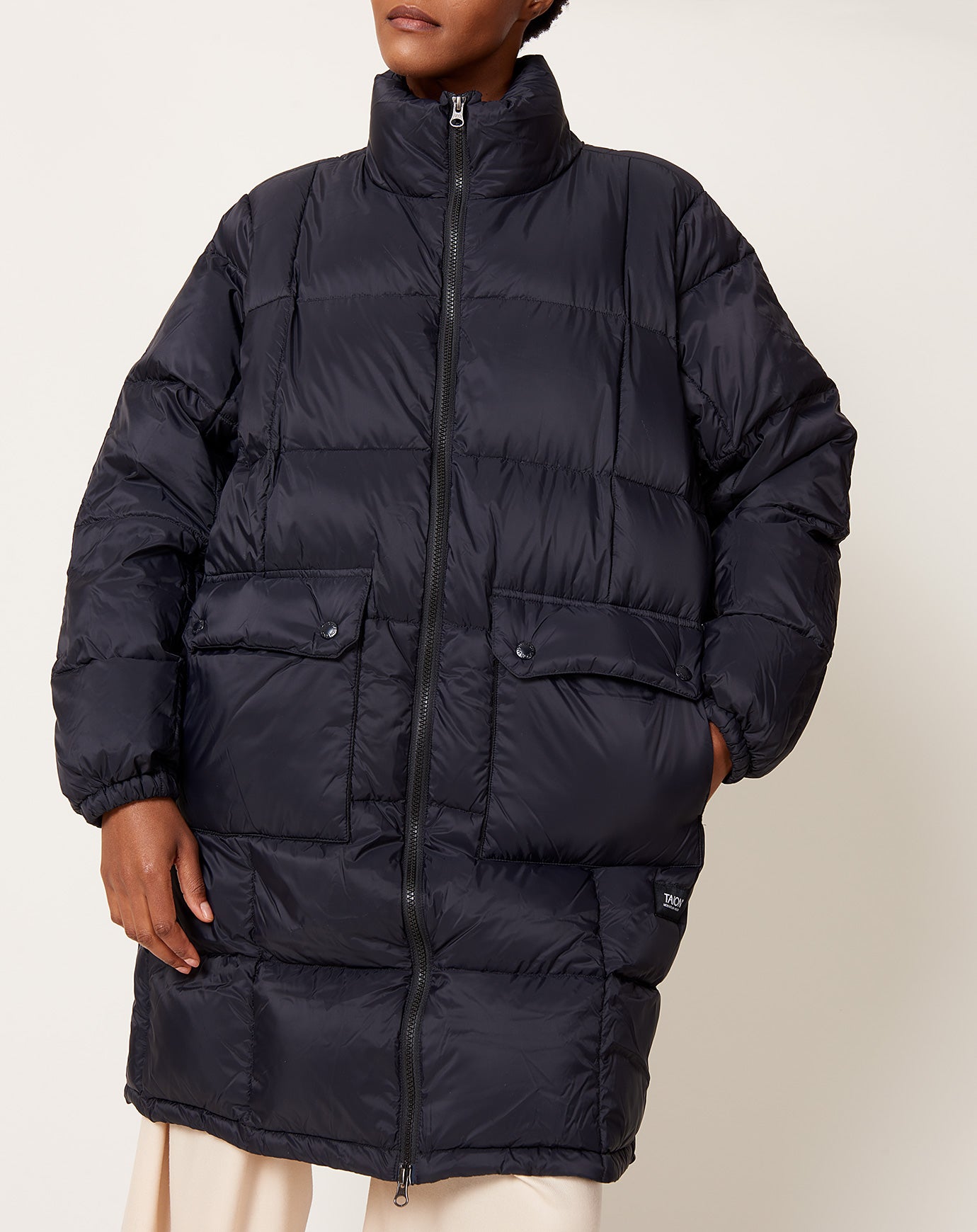 Taion Mountain Volume Down Coat in Black