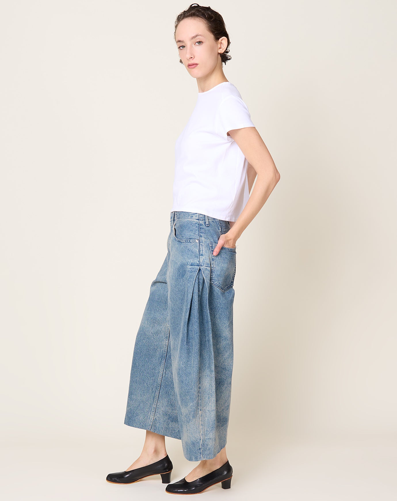 Tanaka Wide Cropped Jeans in Dusty Blue