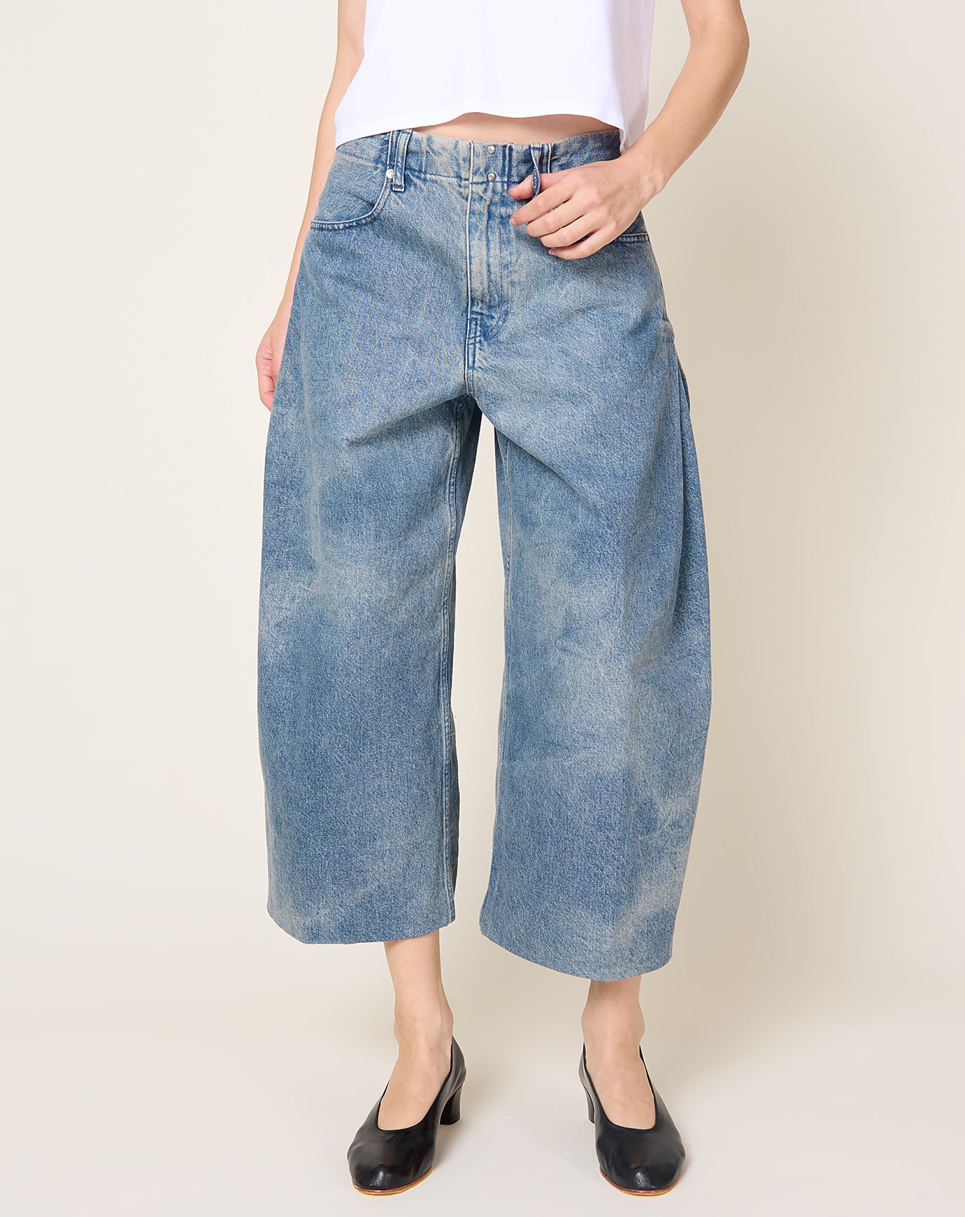 Tanaka Wide Cropped Jeans in Dusty Blue