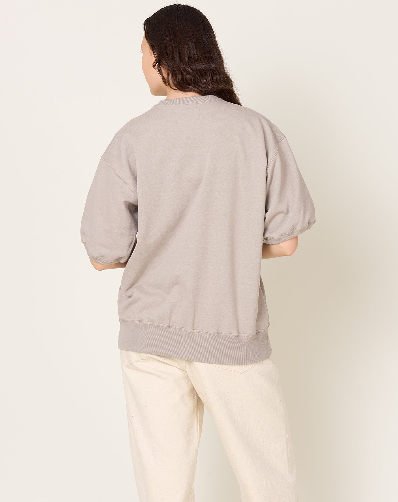 Yoko Sakamoto S/S Sweatshirt in Beige