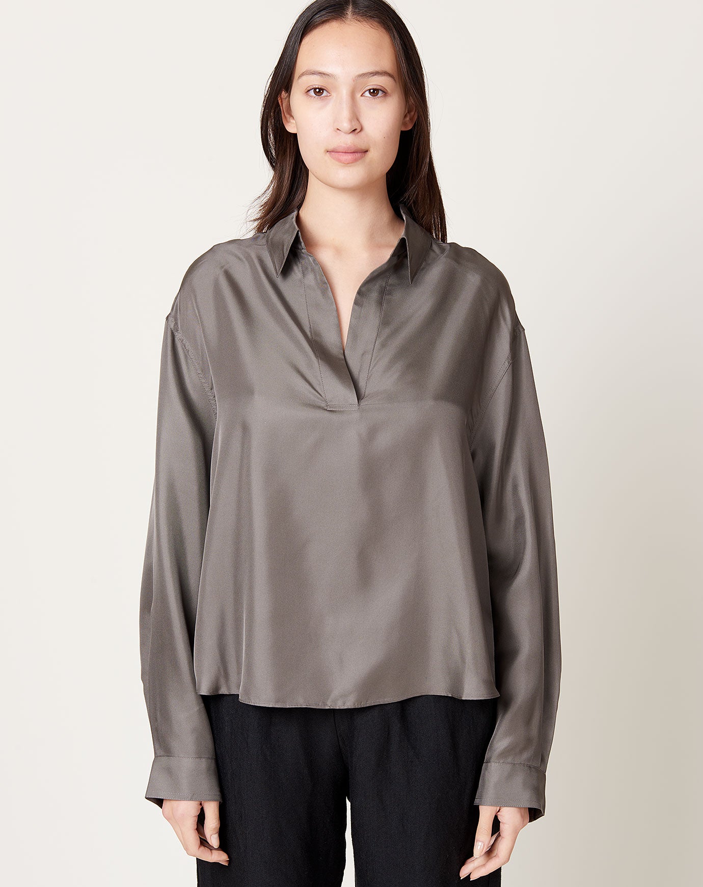 6397 Gathered Polo Top in Slate