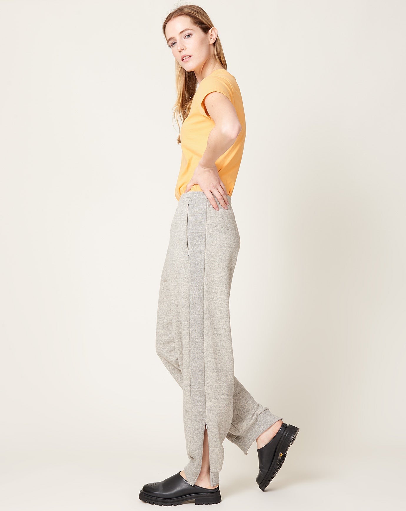 6397 Zip Cuff Sweatpant in Heather Grey