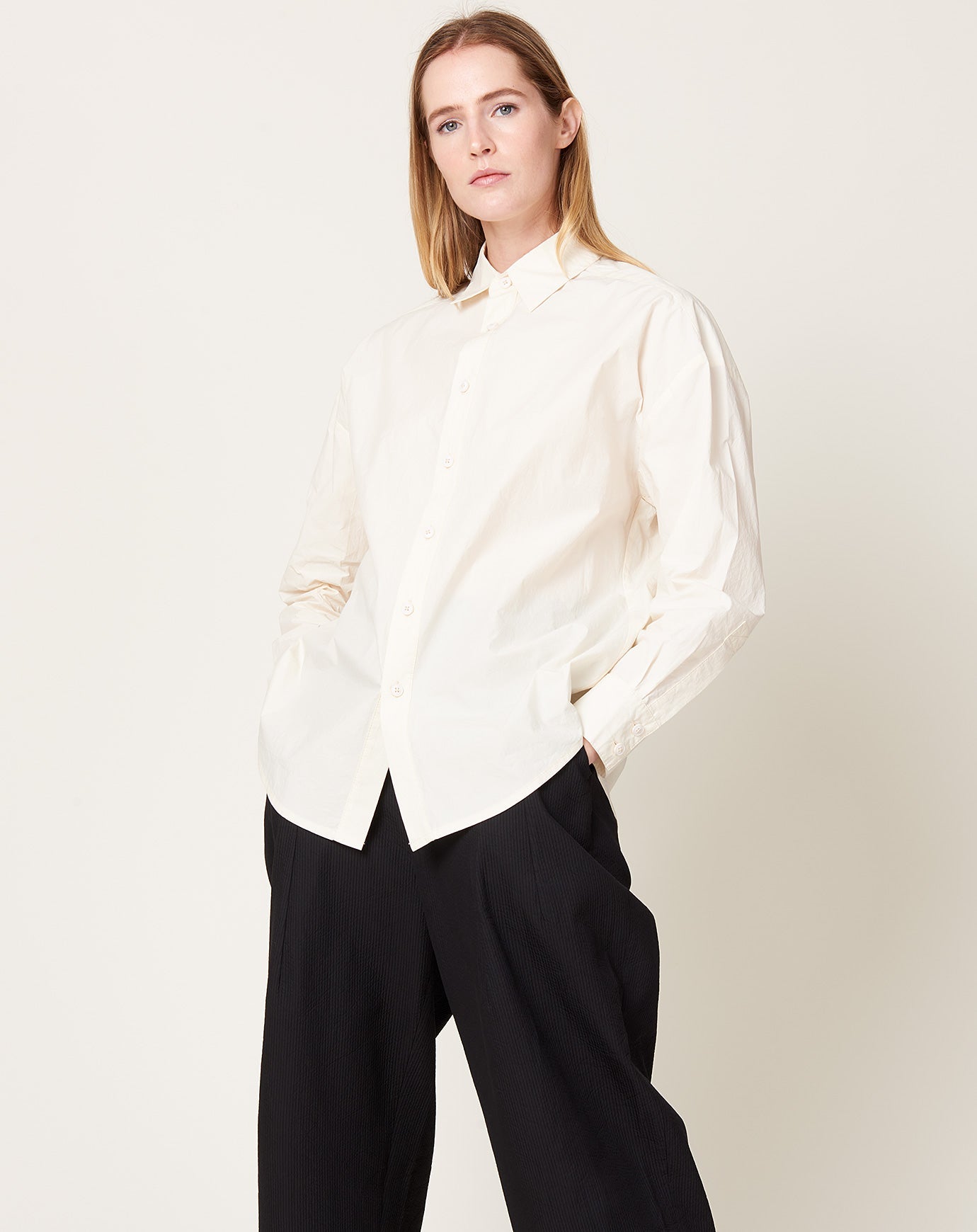 7115 by Szeki Papery Dolman Shirt in Off White