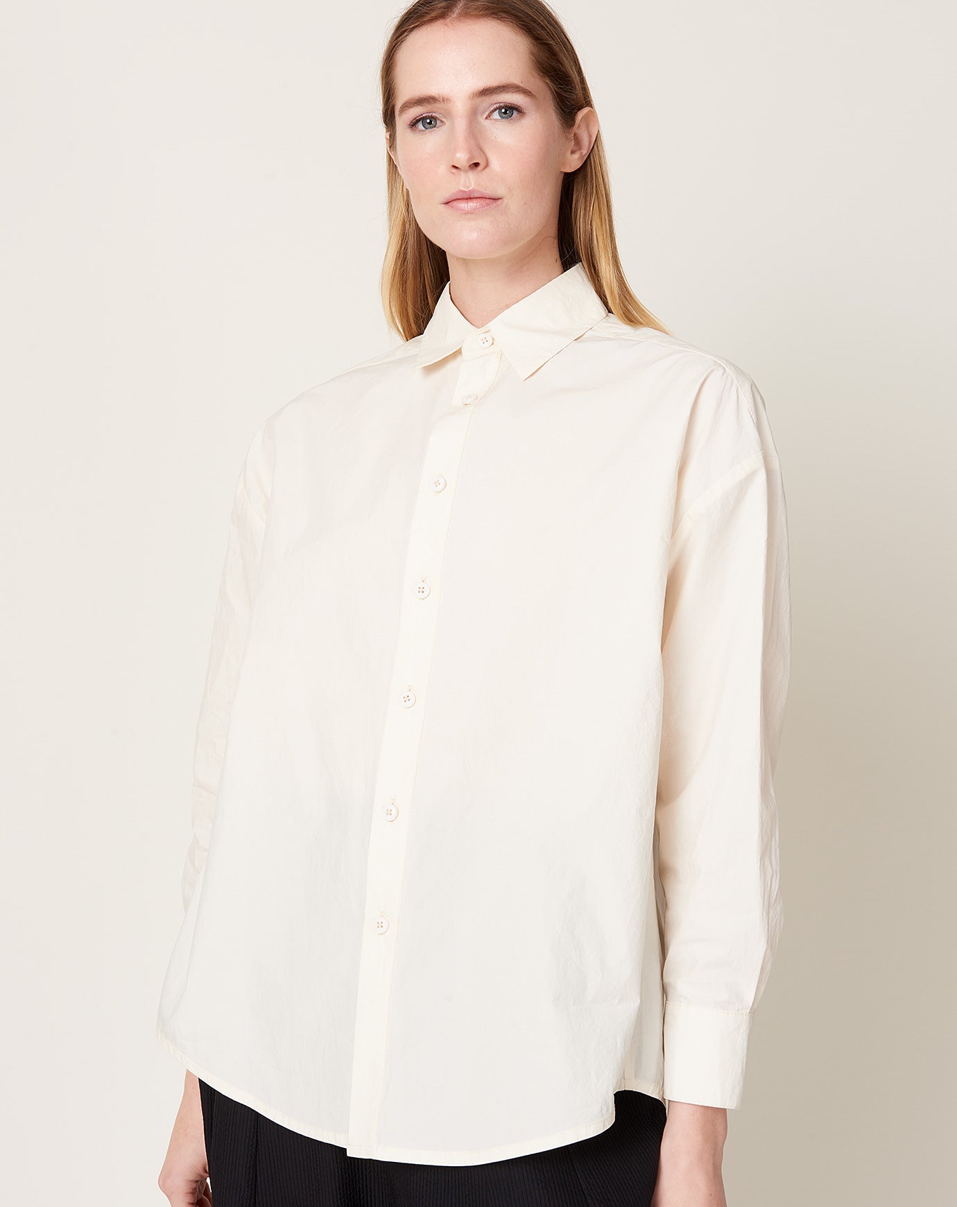 7115 by Szeki Papery Dolman Shirt in Off White