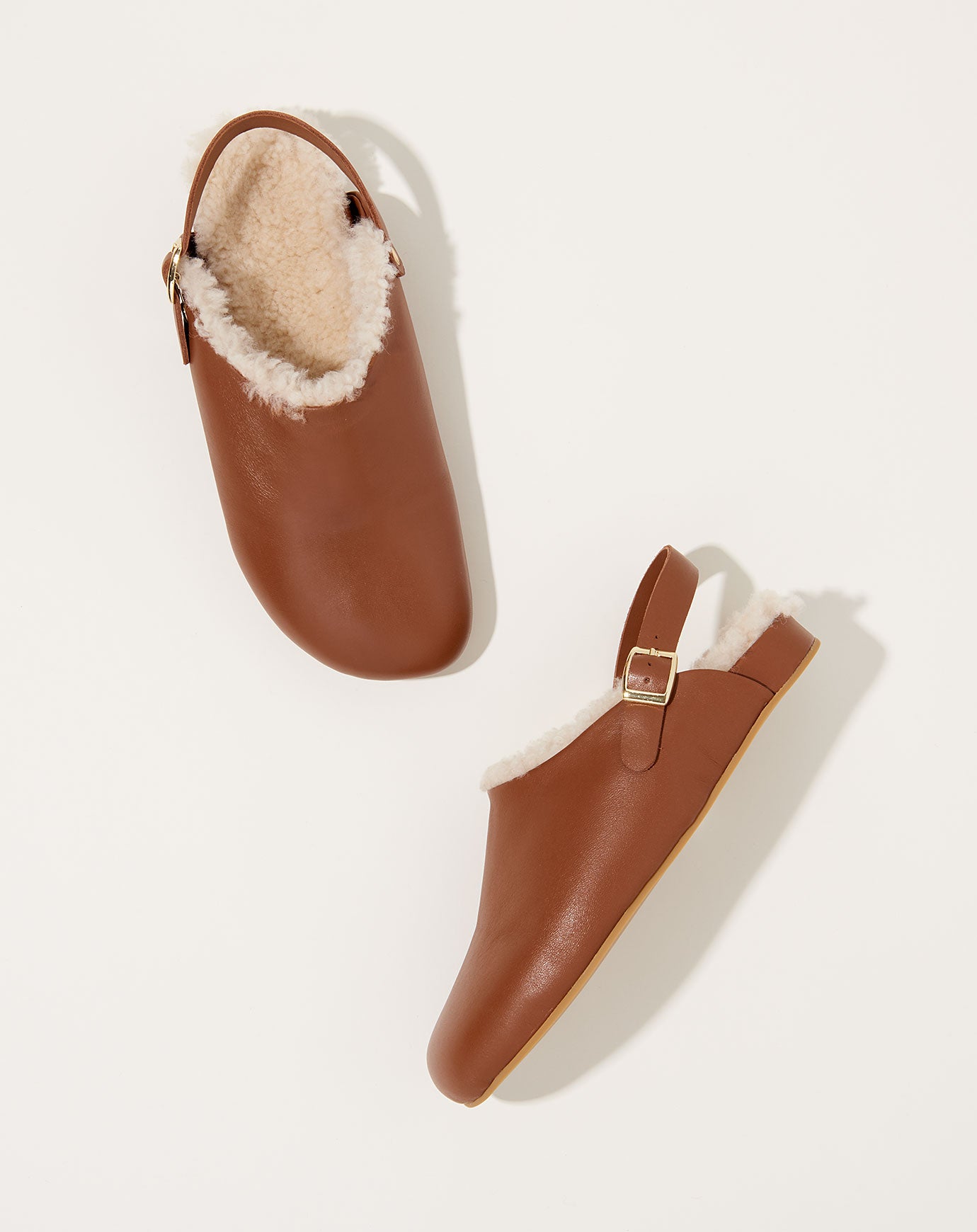 Beatrice Valenzuela Shearling Clog in Umber