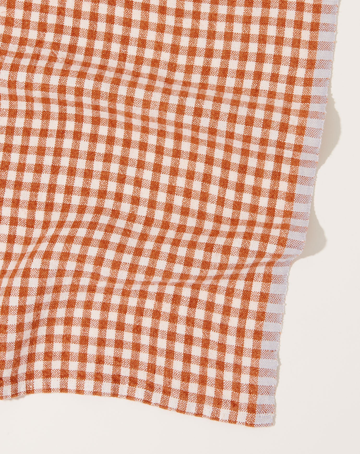 Caravan Two-Tone Gingham Towels in Cognac & Blue, Set of 2