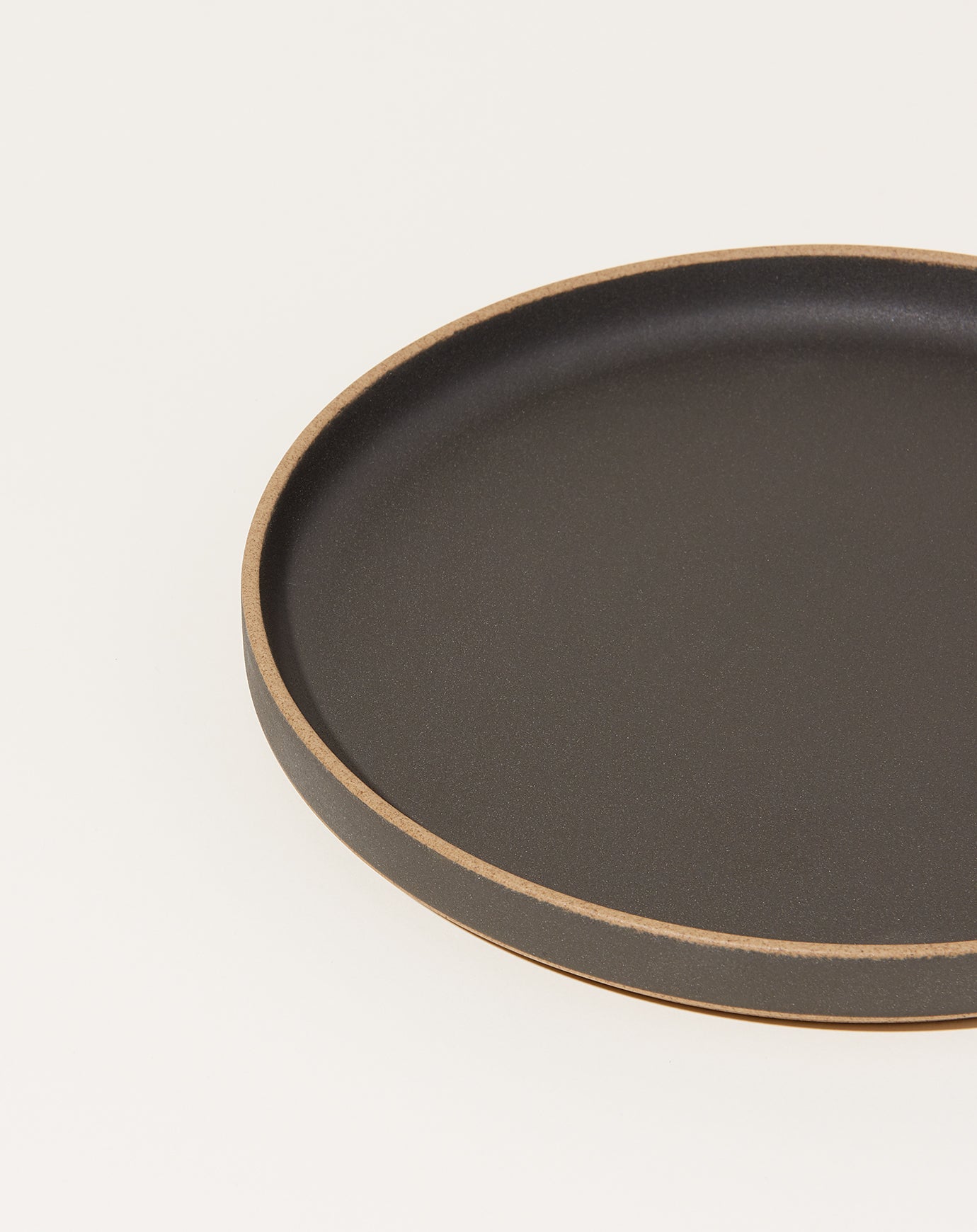 Hasami Porcelain 8 ⅝" Plate in Black