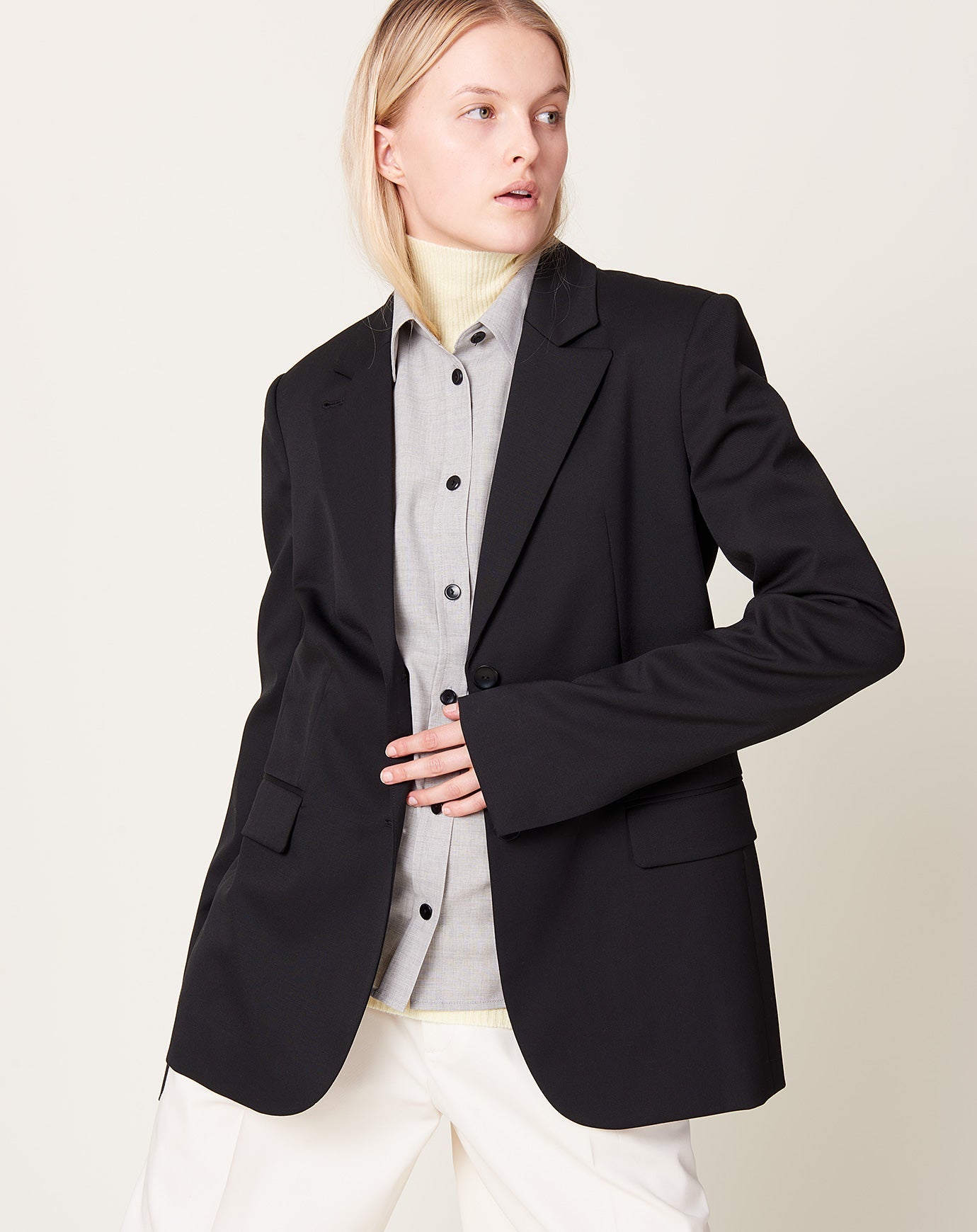 Maria McManus Single Breasted Convertible Blazer in Black