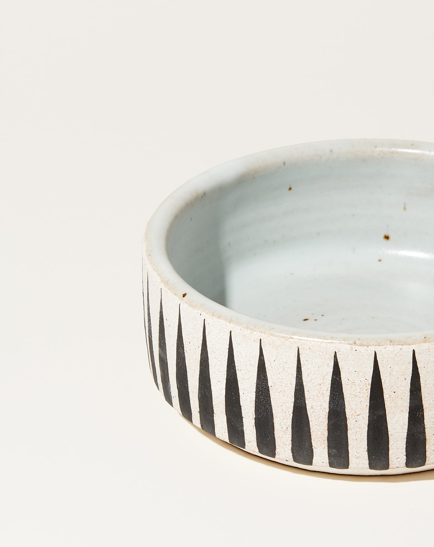 MQuan Small Dog Bowl in Black Stripes